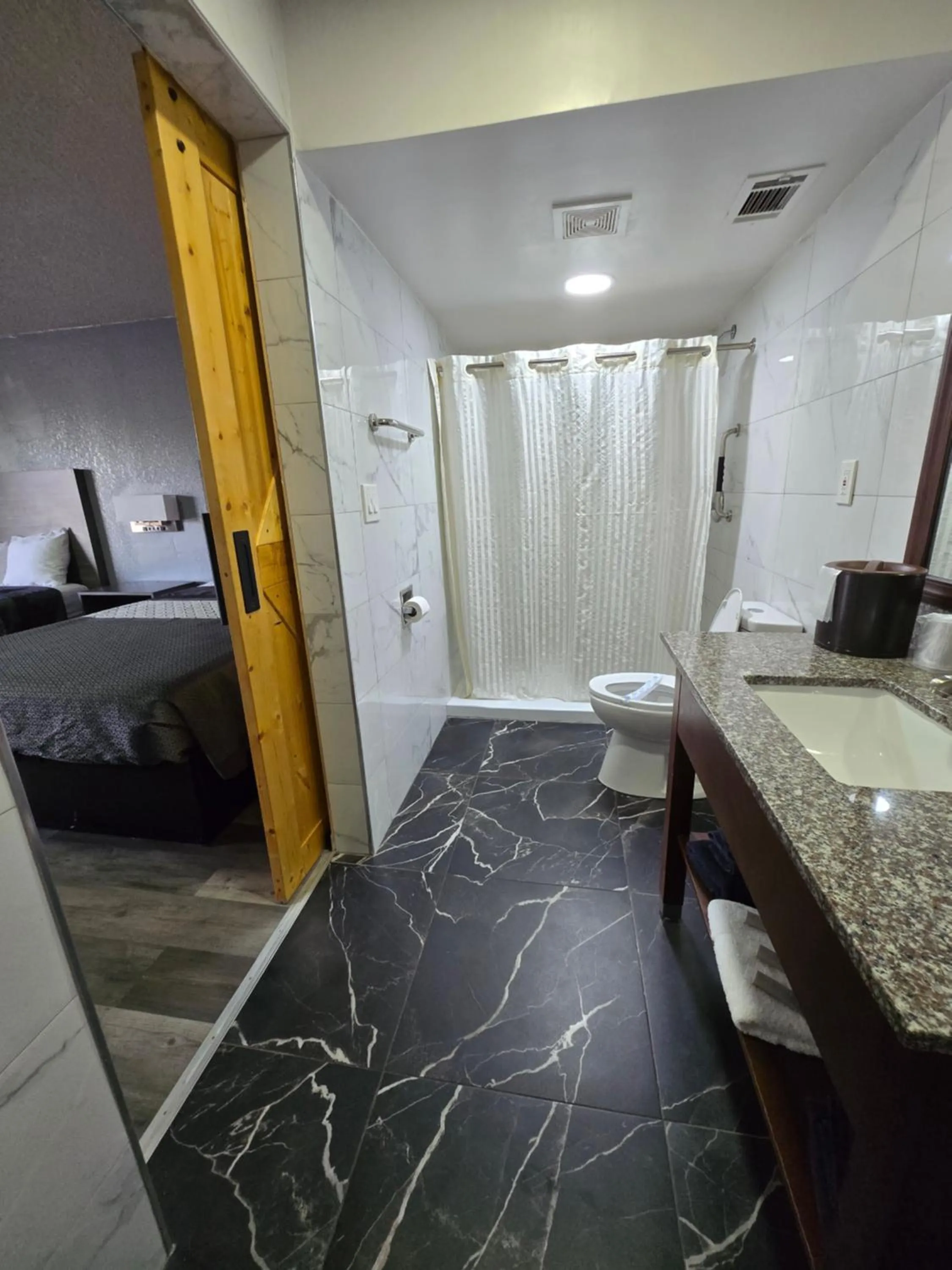 Bed in Stay Inn - Bartow