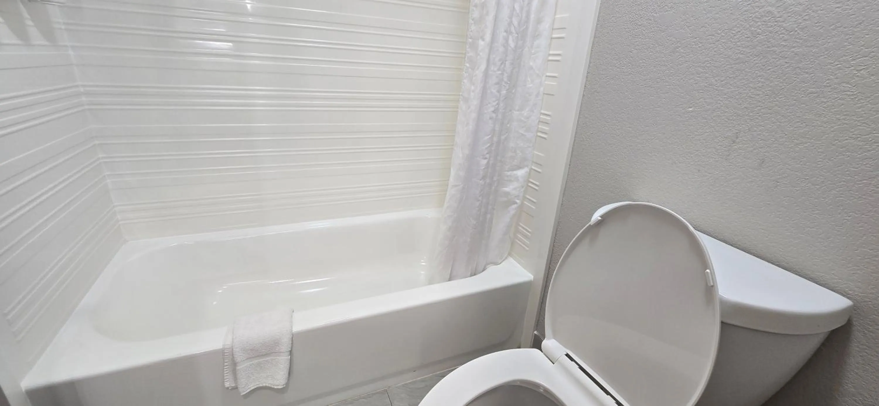 Bathroom in Baymont Inn & Suites San Marcos