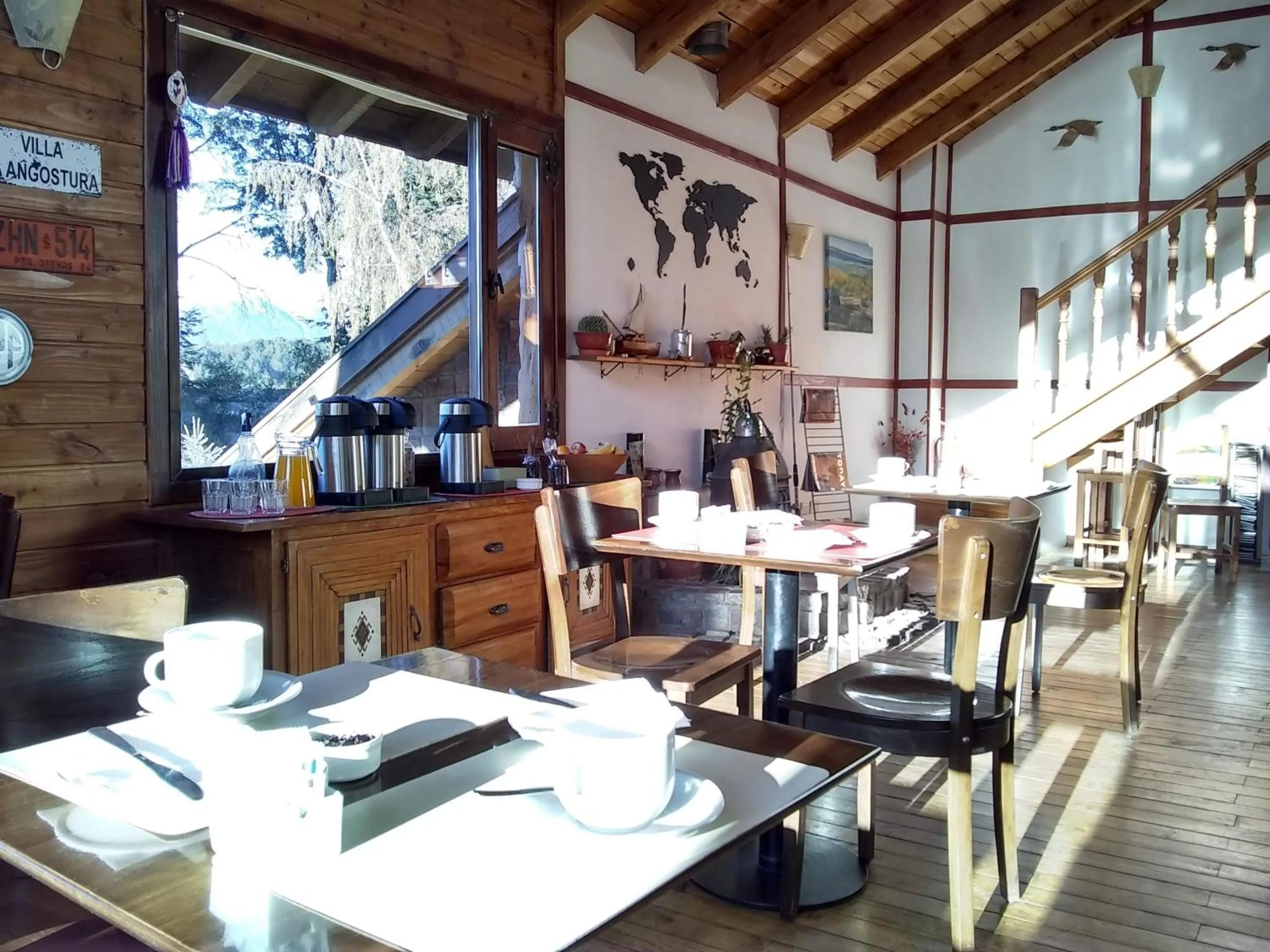 Breakfast in La Roca de la Patagonia