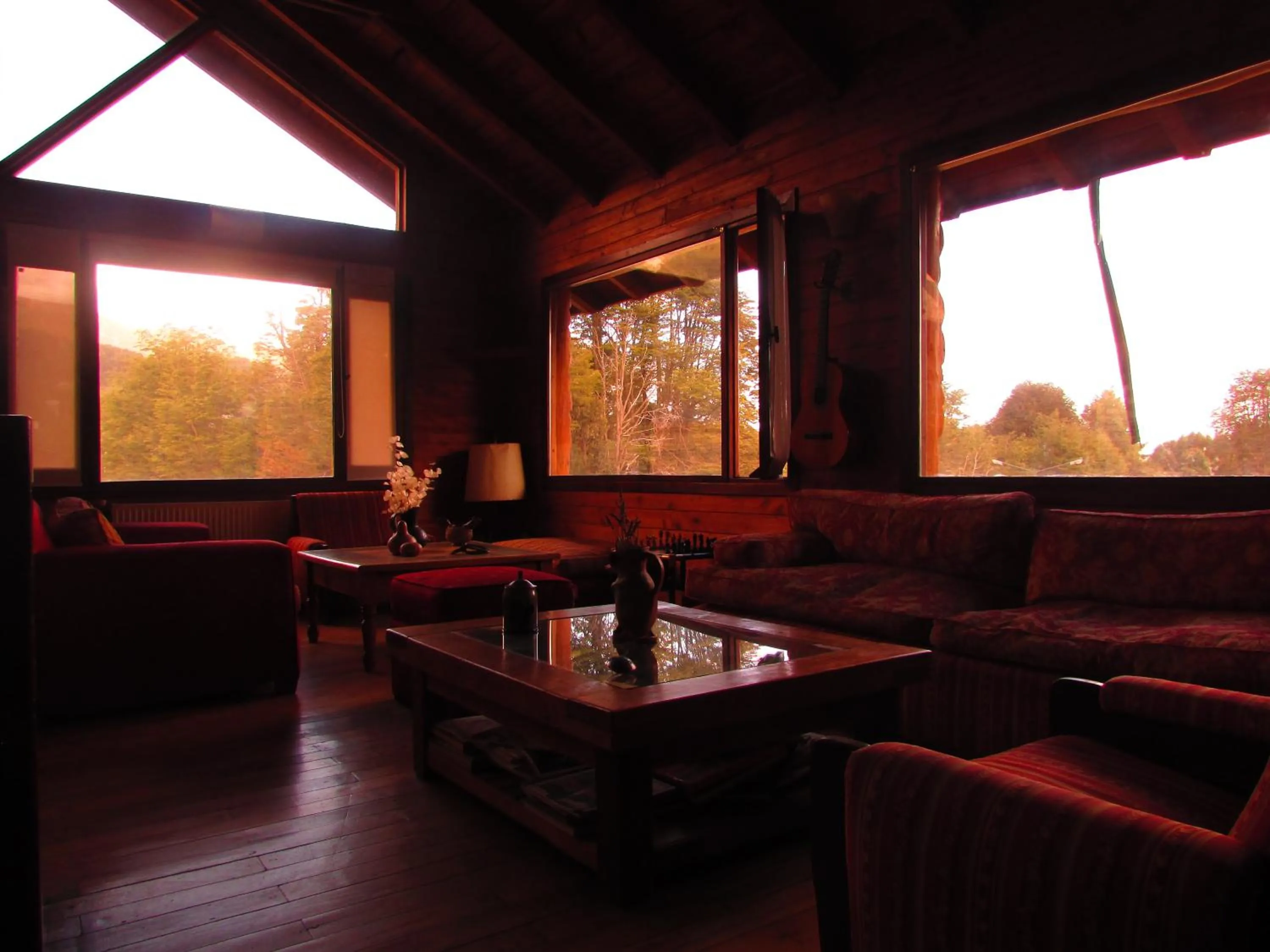 Lounge or bar in La Roca de la Patagonia