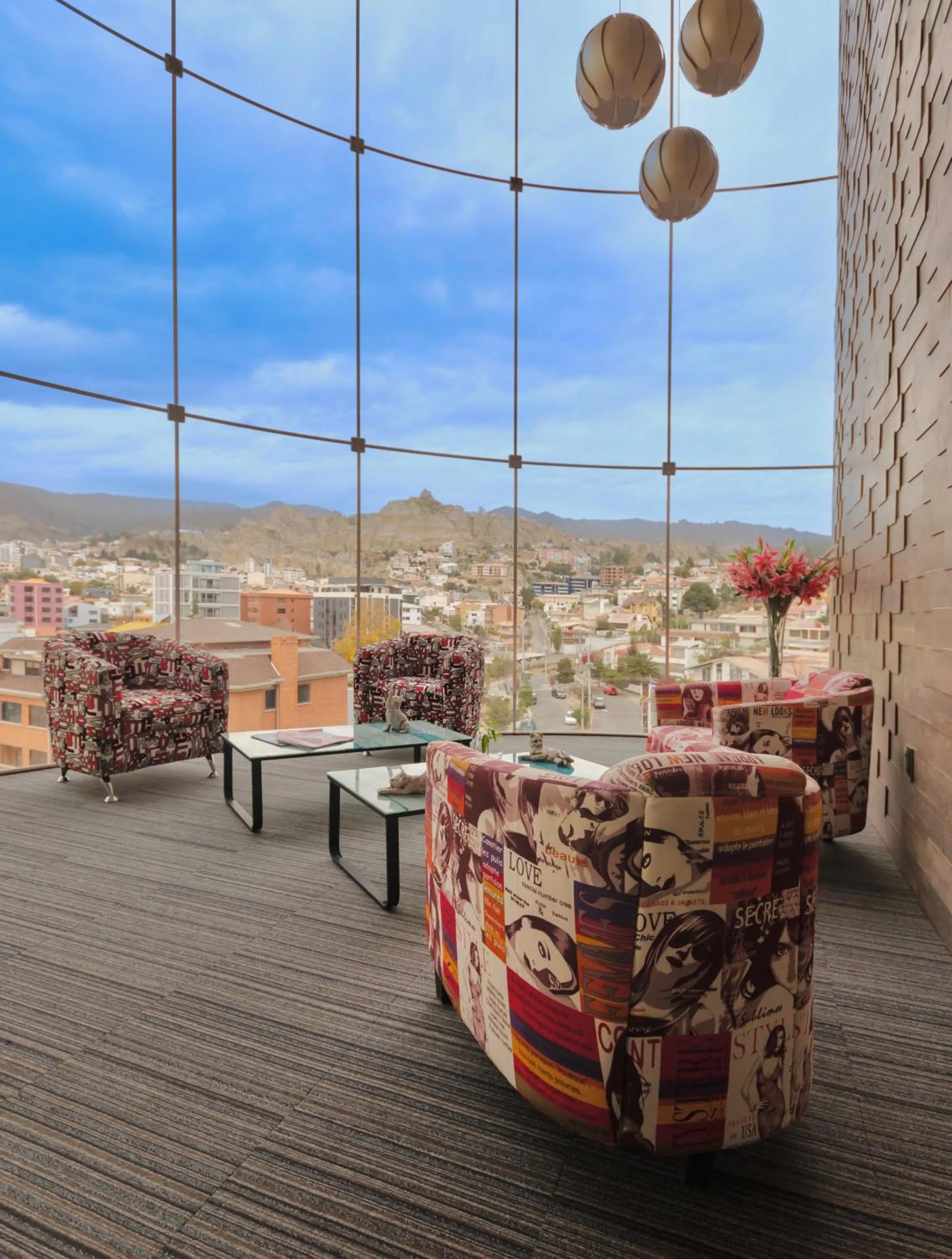 Seating area in Hotel Mitru Sur