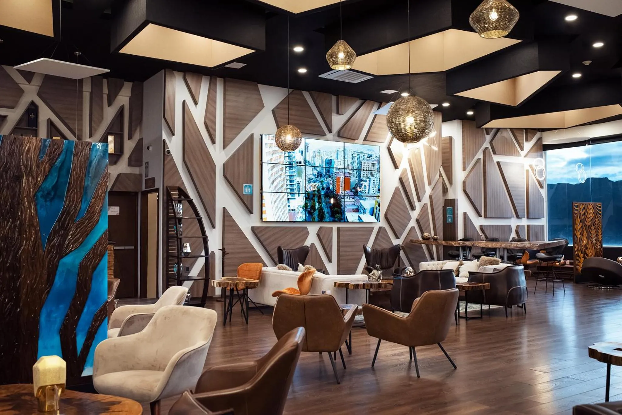 Restaurant/places to eat in Hotel Mitru Sur