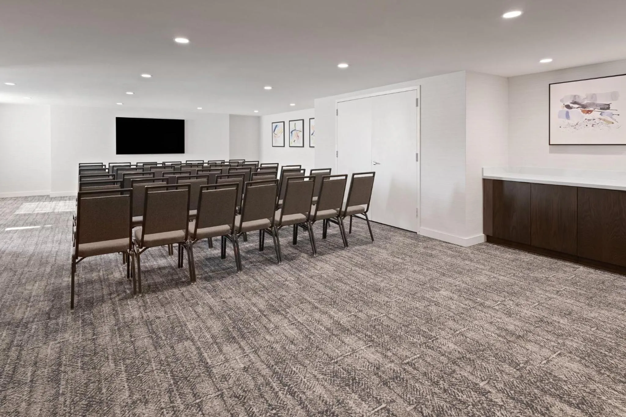 Meeting/conference room in Staybridge Suites Rehoboth Beach by IHG