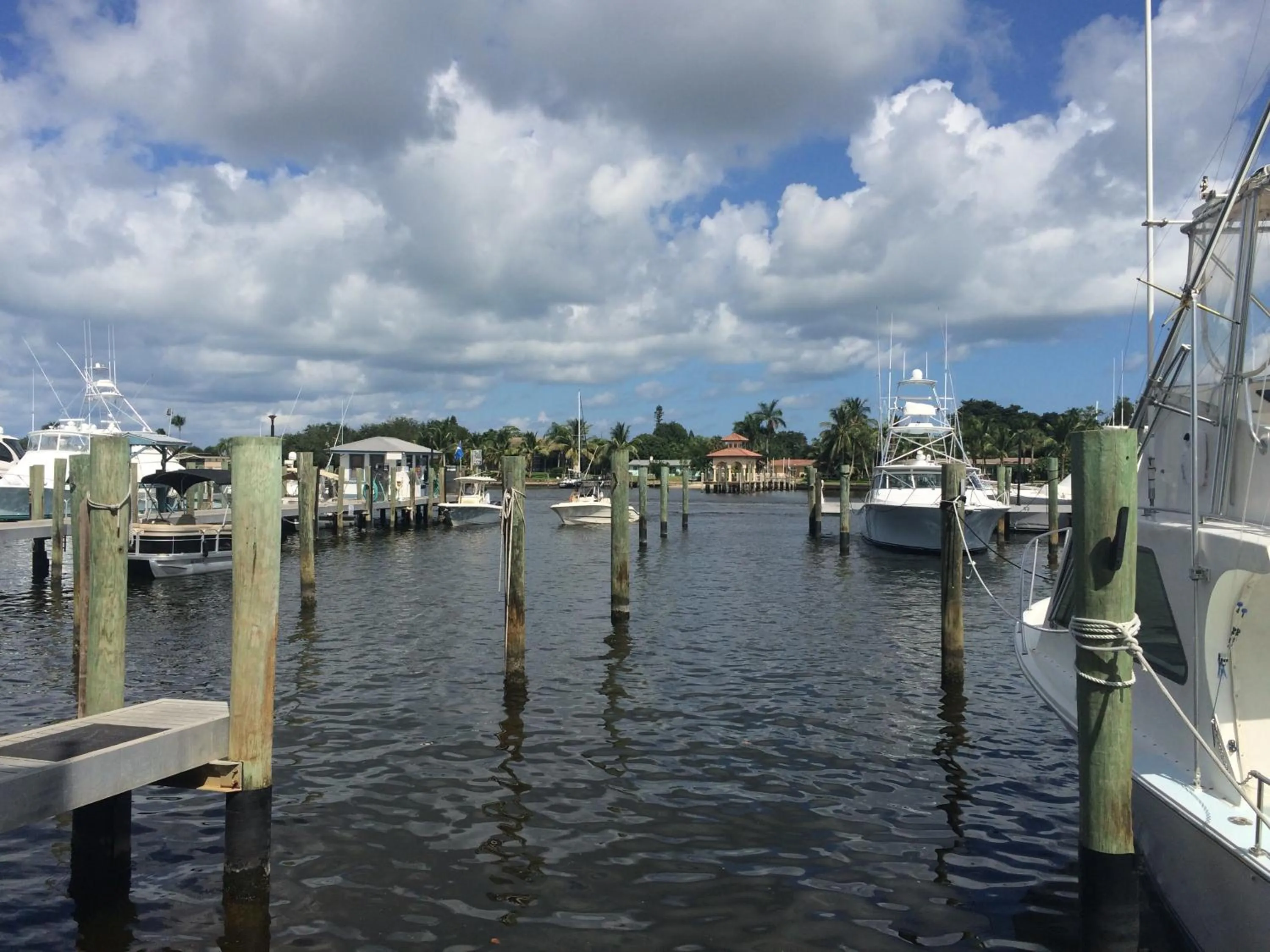 River view in Pirate's Cove Resort and Marina - Stuart