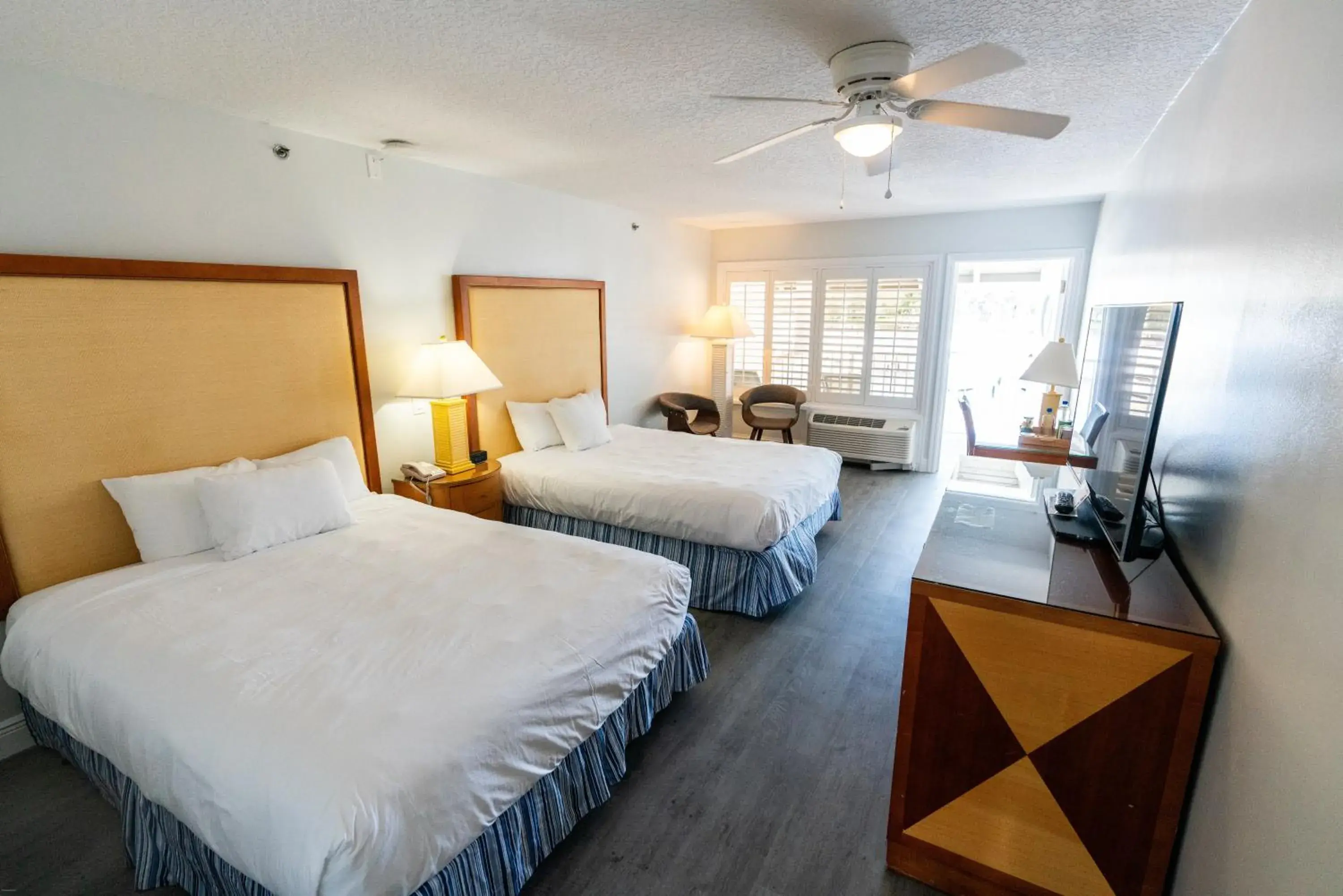 Queen Room with Two Queen Beds and Water View in Pirate's Cove Resort and Marina - Stuart Queen Room with Two Queen Beds and Water View in Pirate's Cove Resort and Marina - Stuart