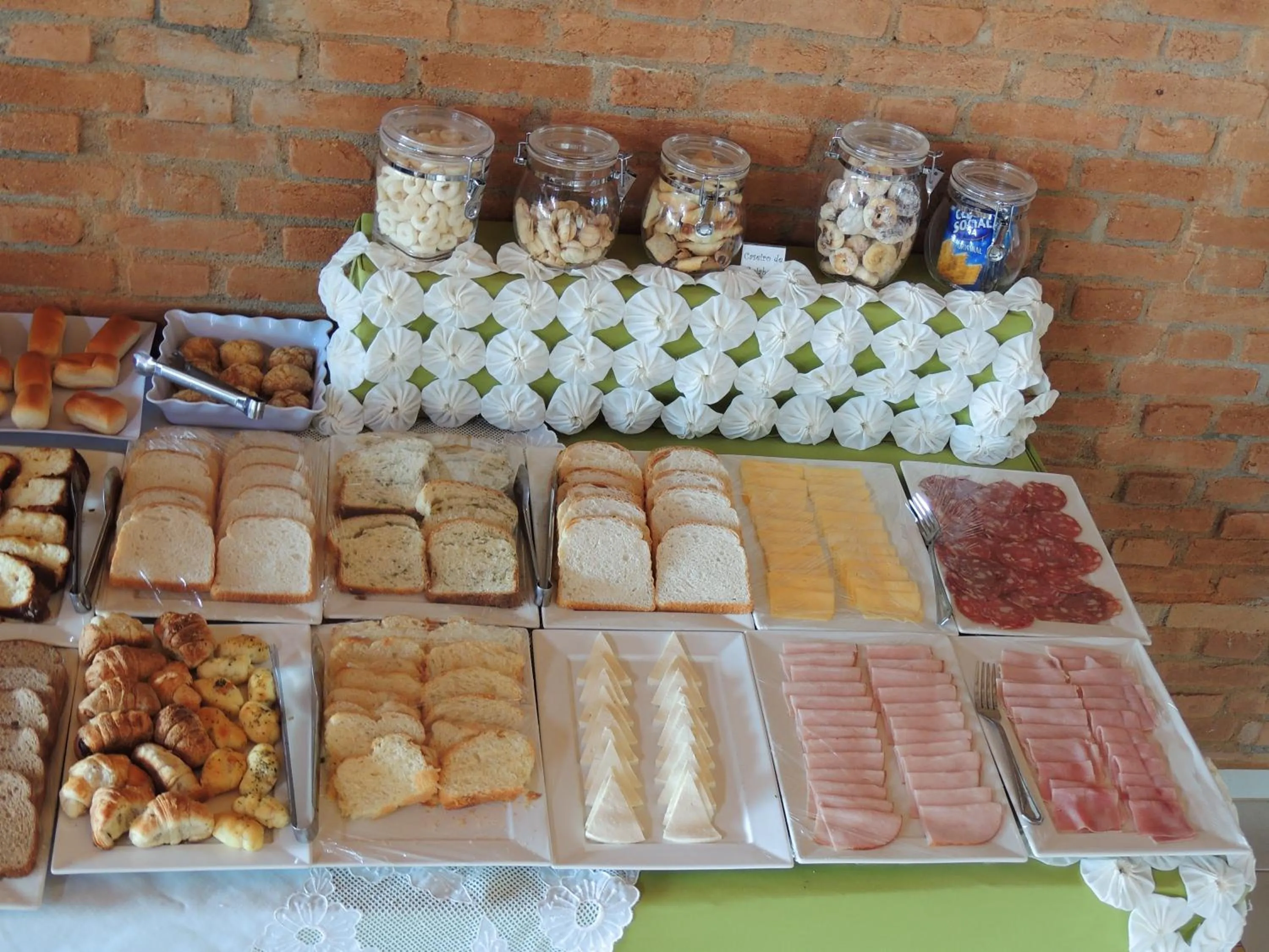 Breakfast in Pousada Cantinho das Estrelas