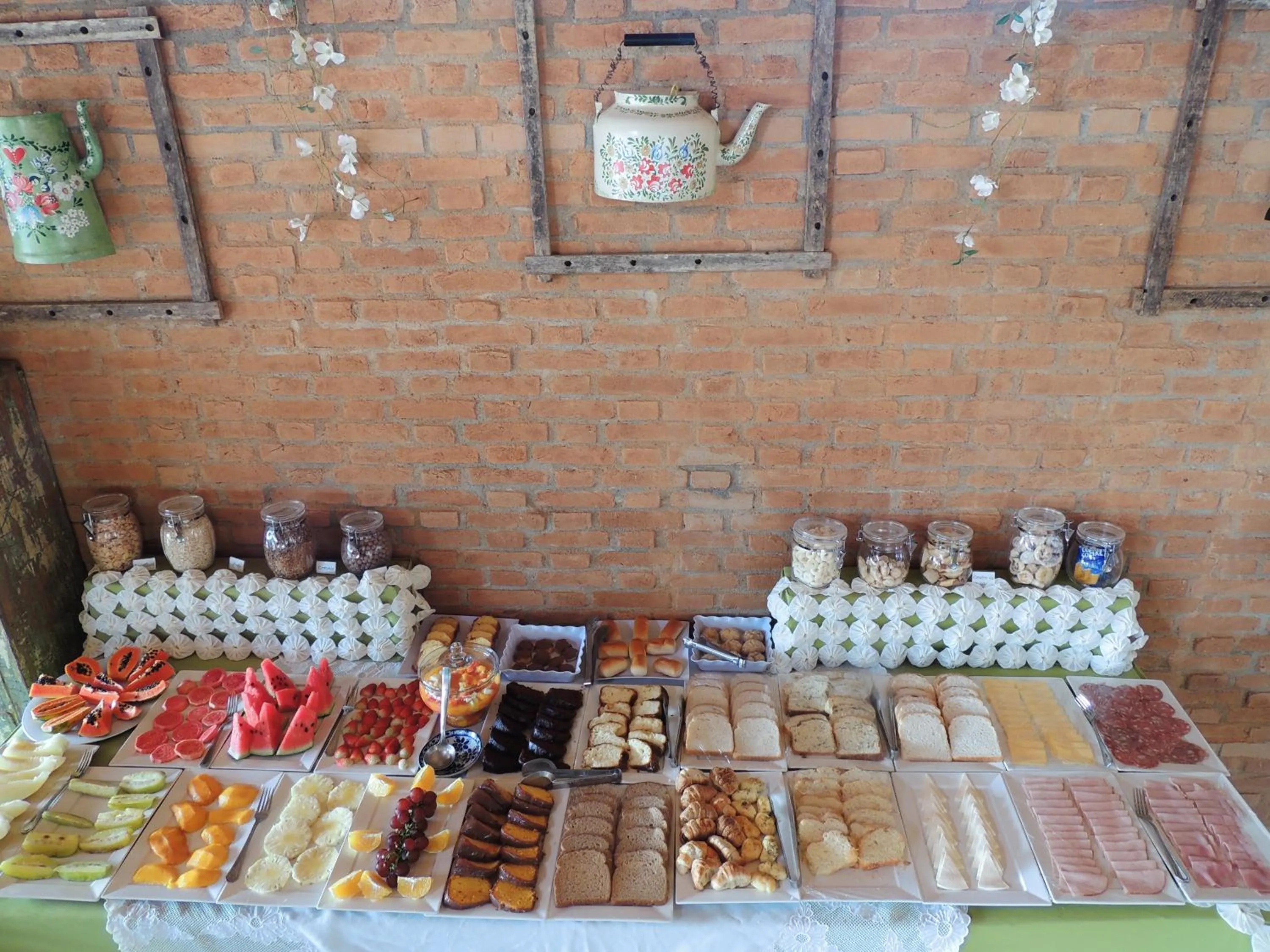 Breakfast in Pousada Cantinho das Estrelas