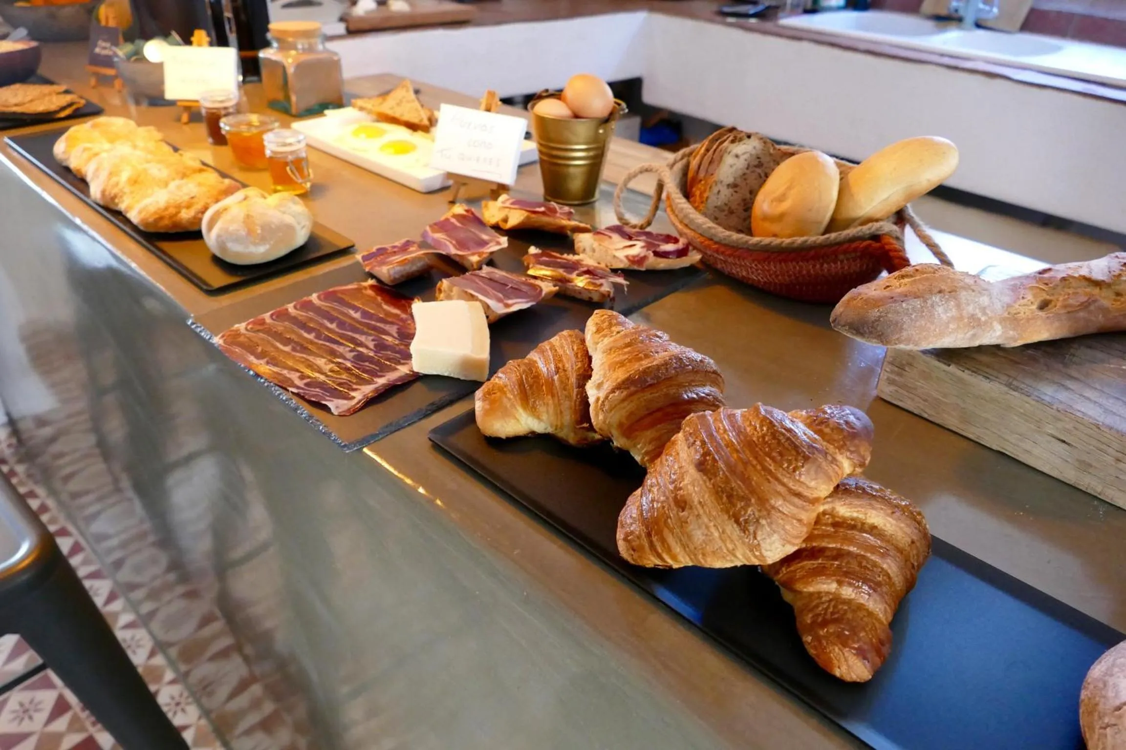 Breakfast in Casa Migdia