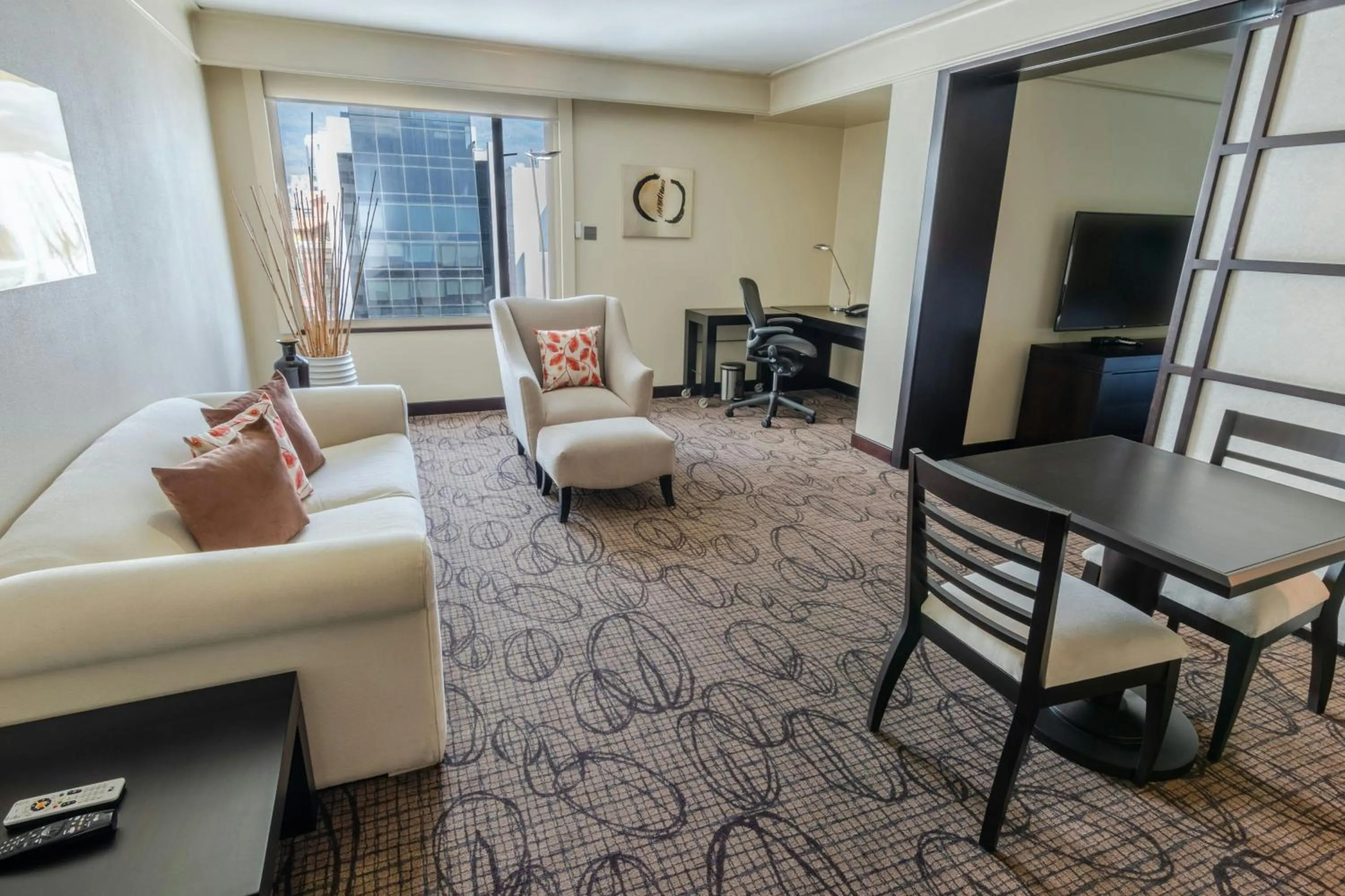 Photo of the whole room in Sheraton Quito