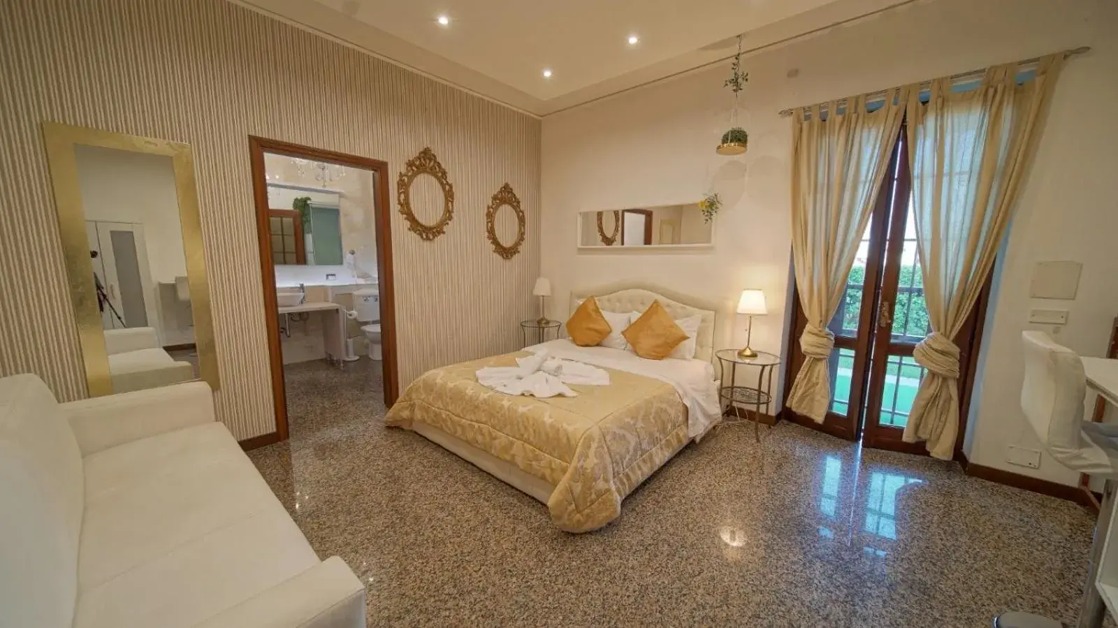 Vitti's Home Verona Vitti's Home Verona