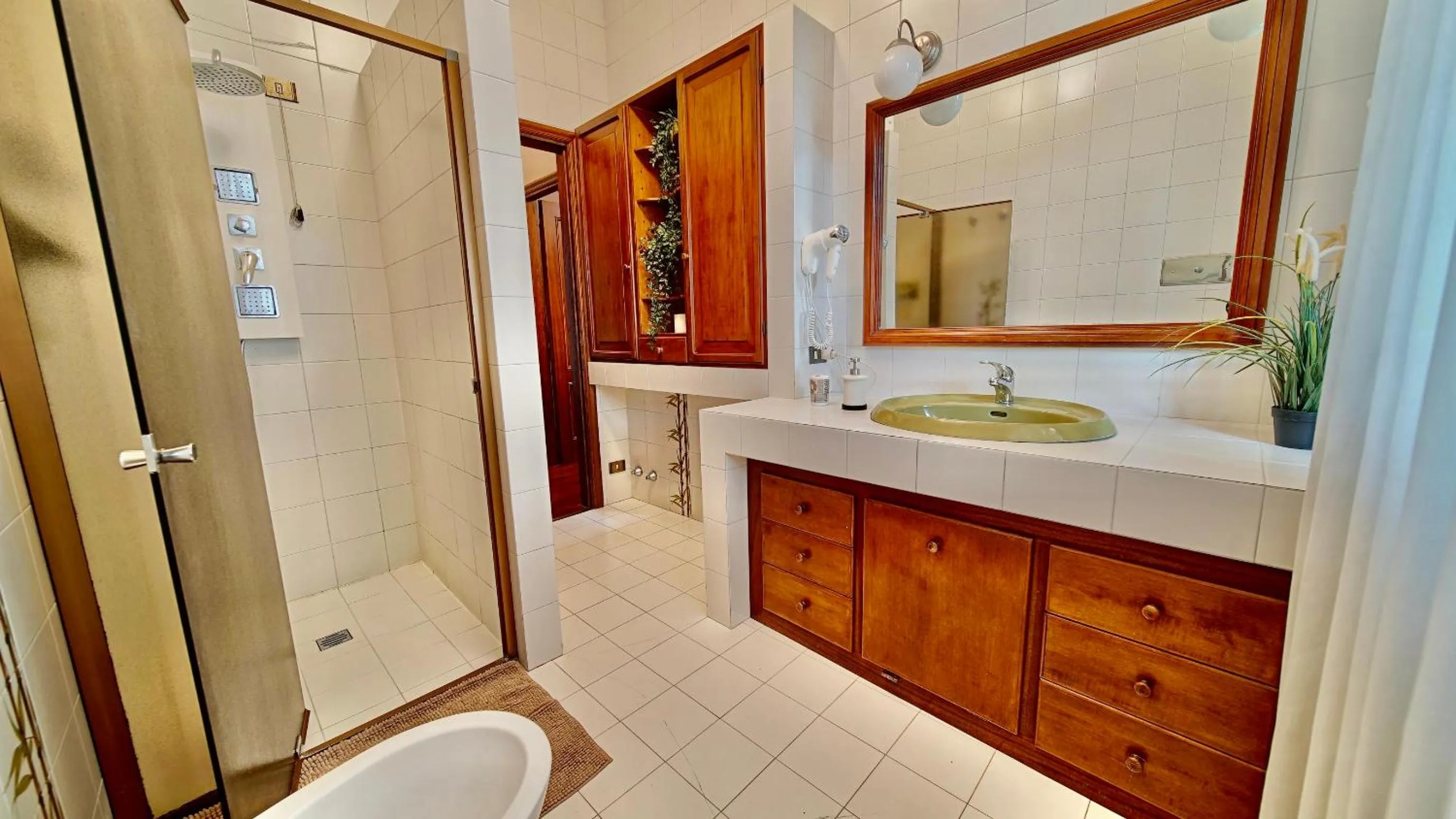 Vitti's Home Verona