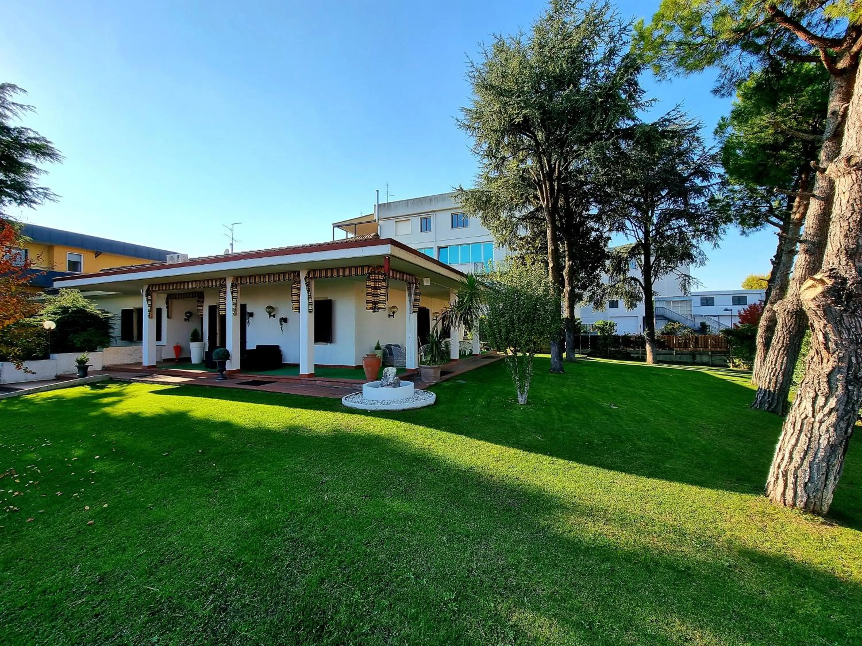 Deluxe Double or Twin Room in Vitti's Home Verona