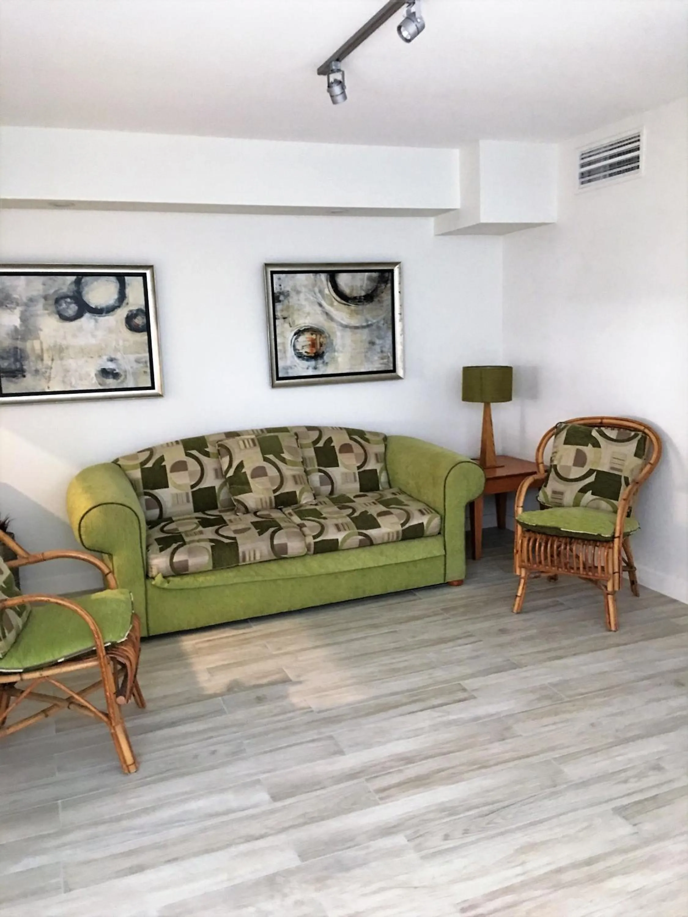 Seating area in Camargue Beachfront Apartments