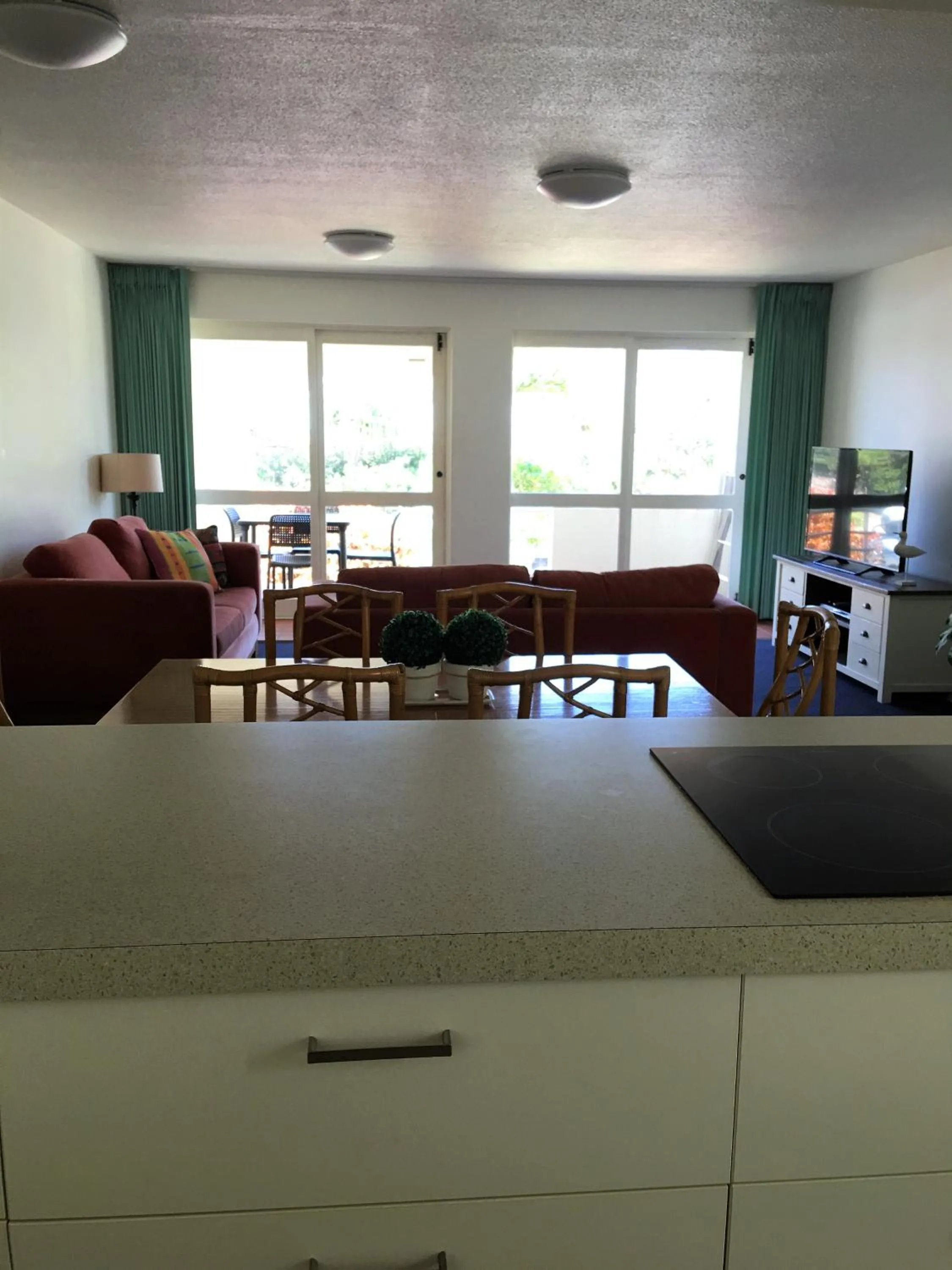 TV and multimedia in Camargue Beachfront Apartments