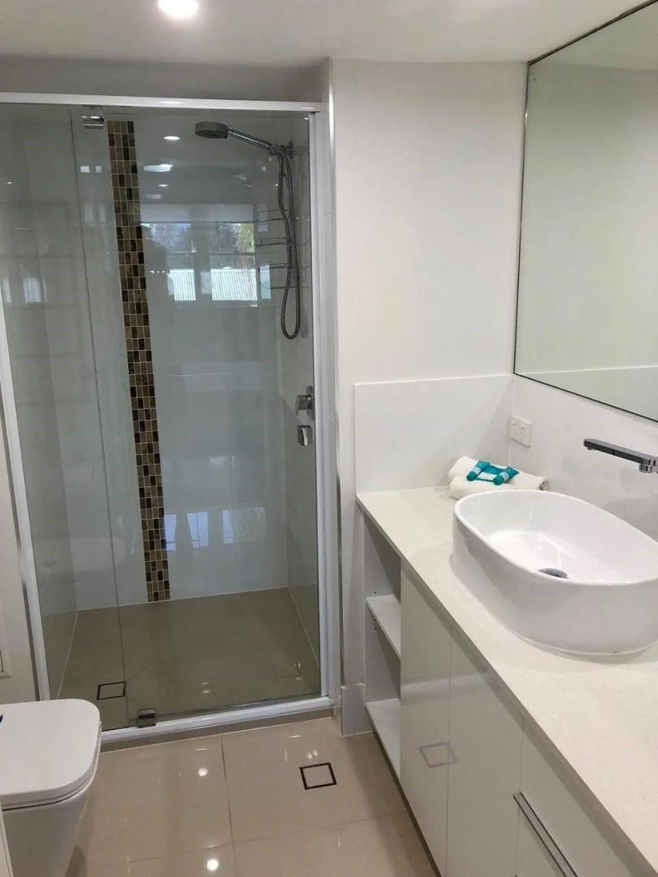 Shower in Camargue Beachfront Apartments