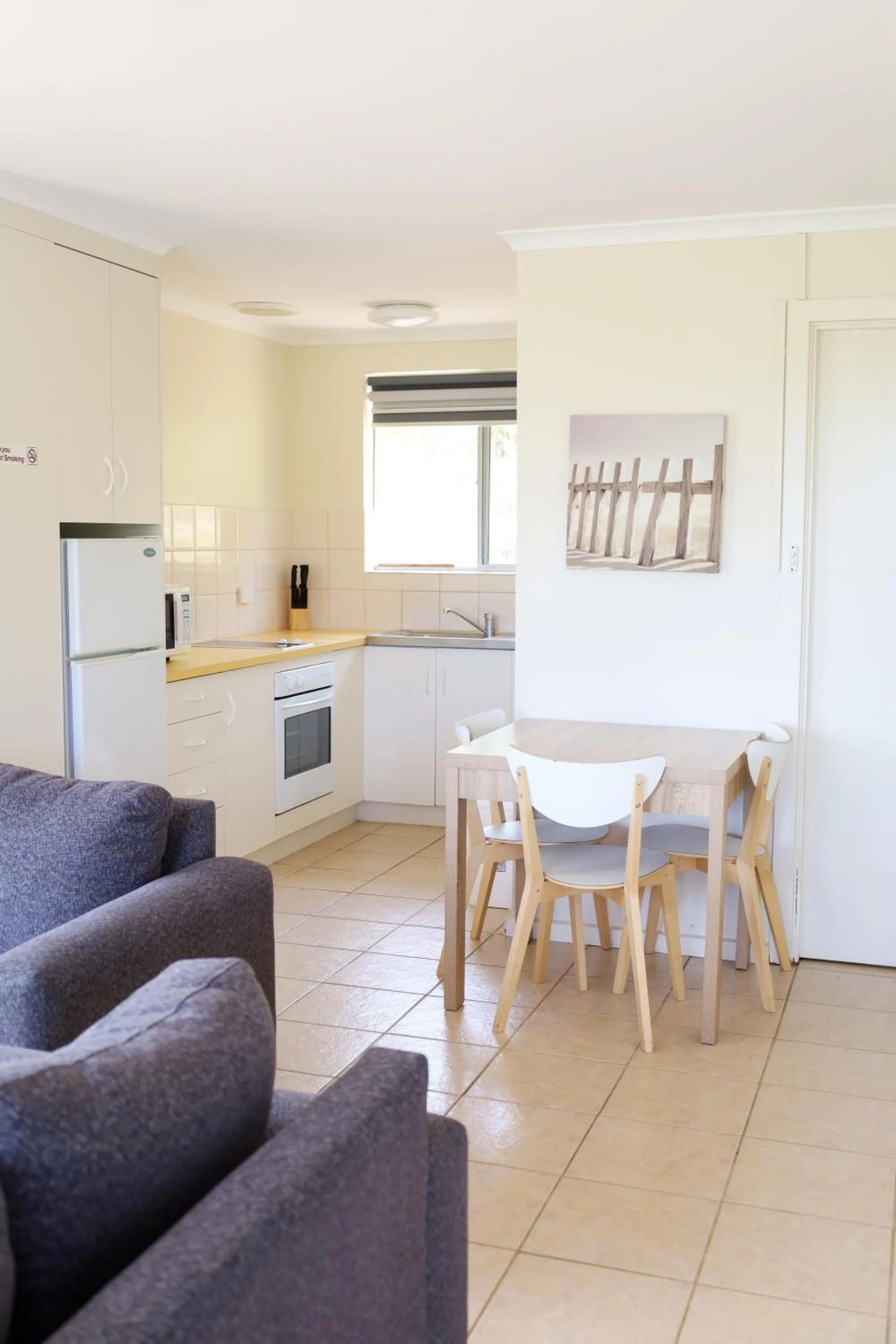 Kitchen or kitchenette in Robetown Motor Inn & Apartments