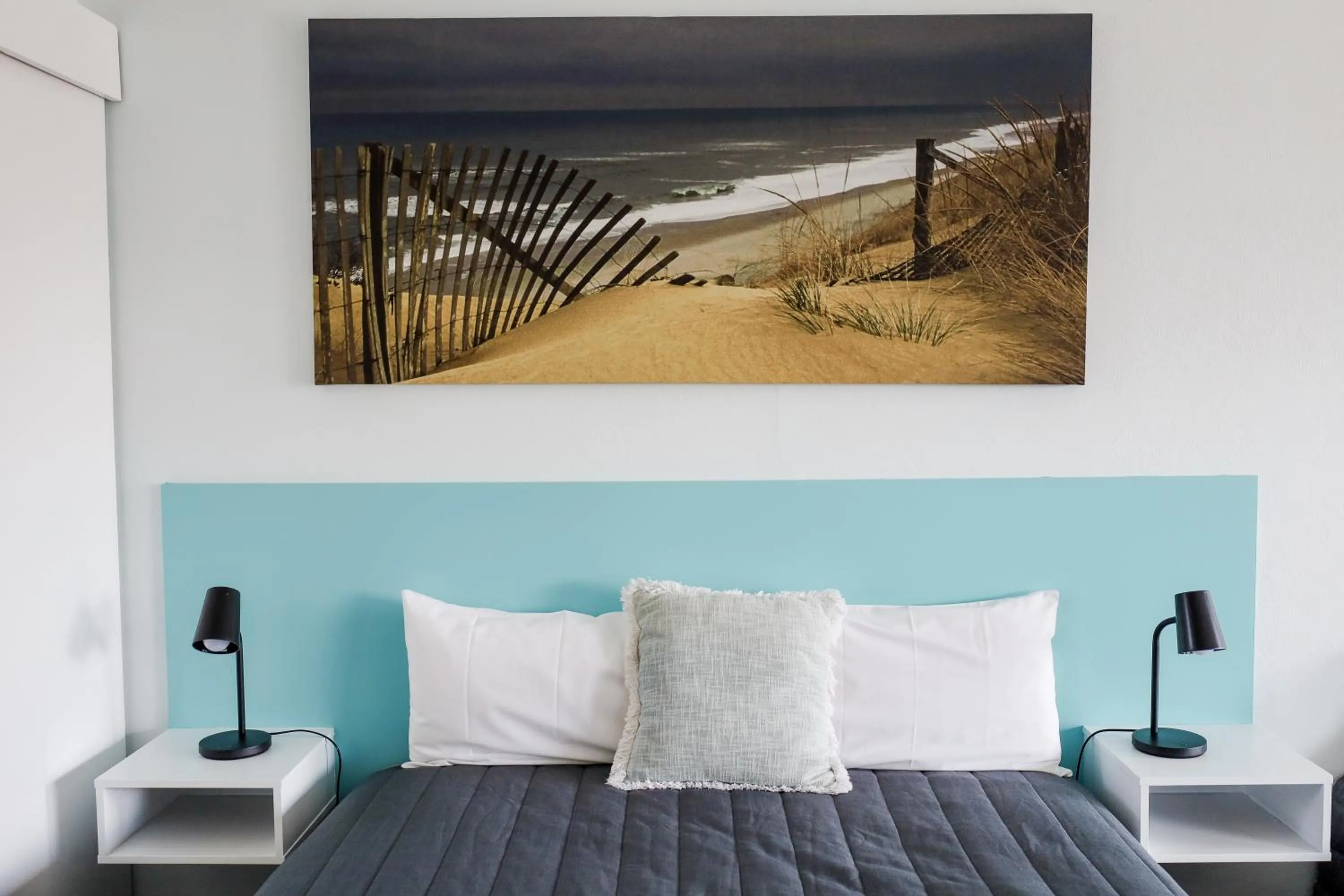 Bed in Robetown Motor Inn & Apartments