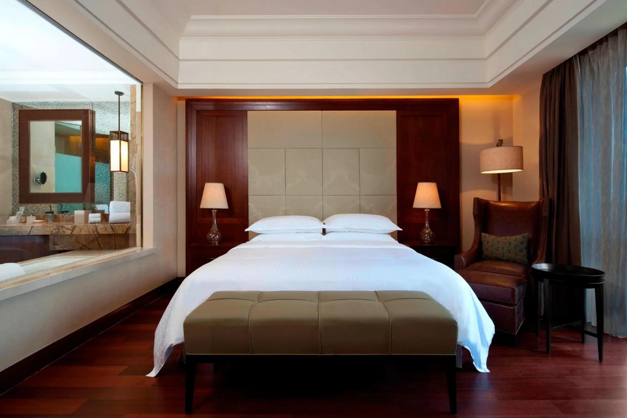 Photo of the whole room, Bed in Sheraton Changbaishan Resort