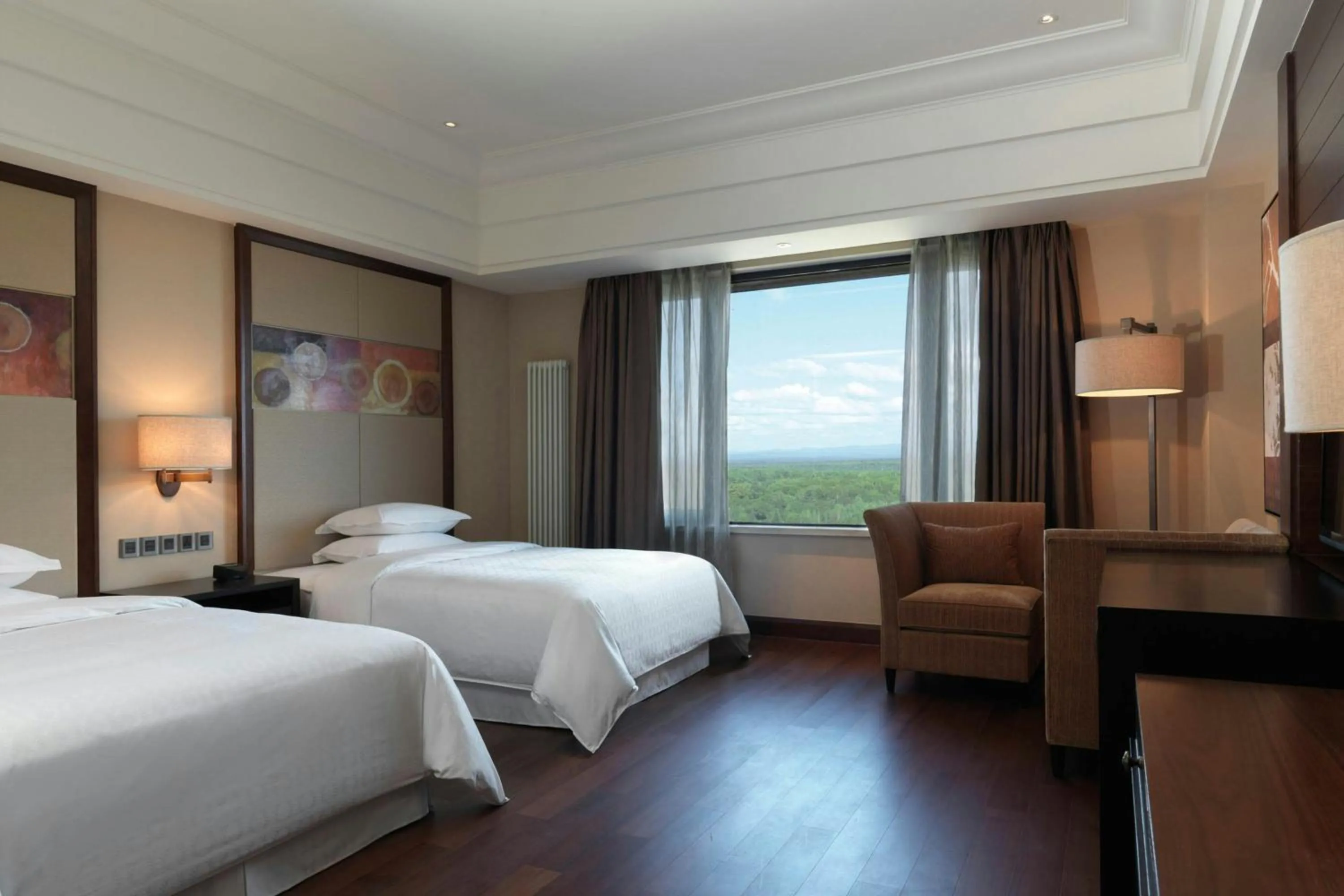 Photo of the whole room, Bed in Sheraton Changbaishan Resort