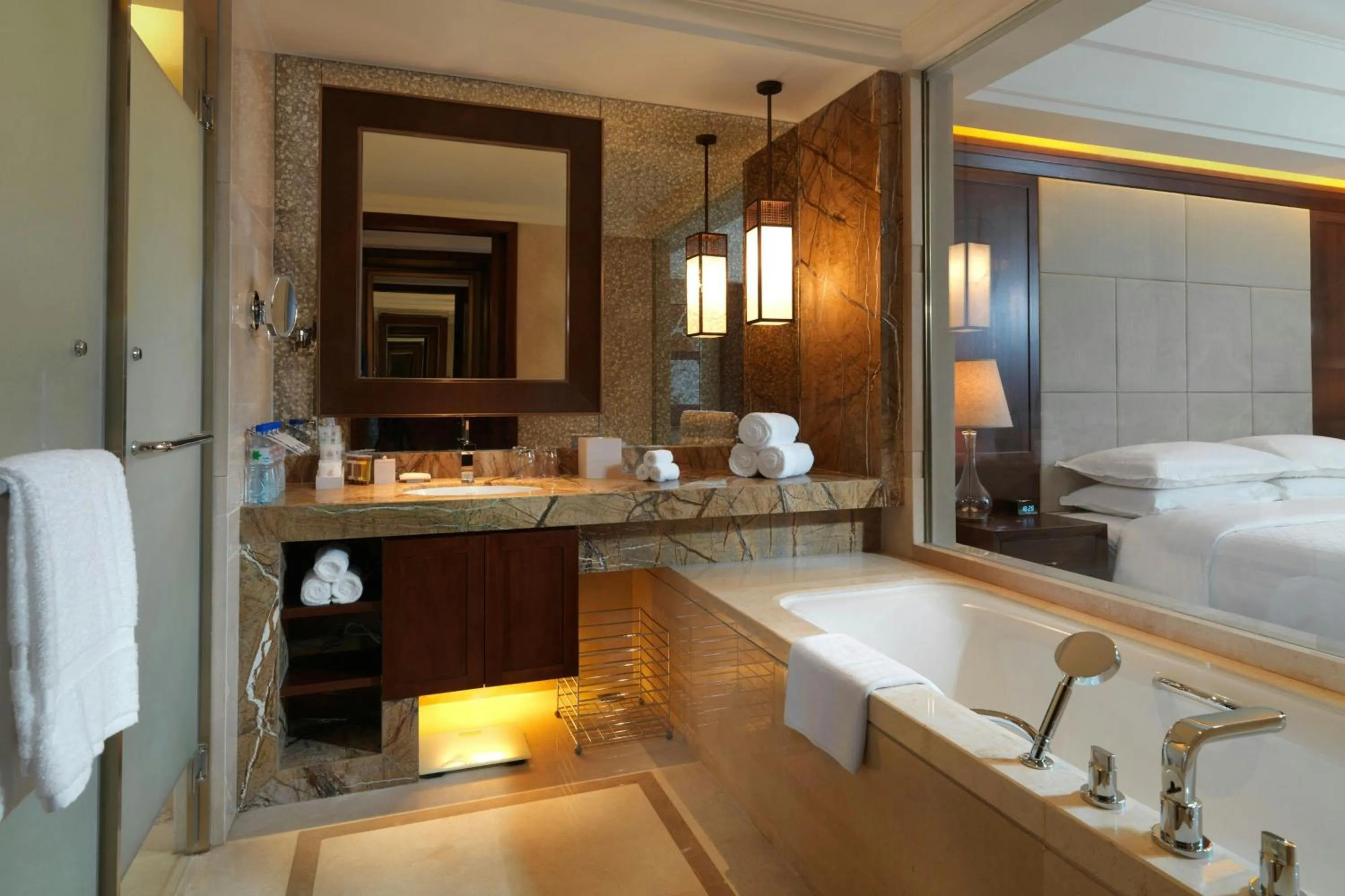 Bathroom, Bed in Sheraton Changbaishan Resort