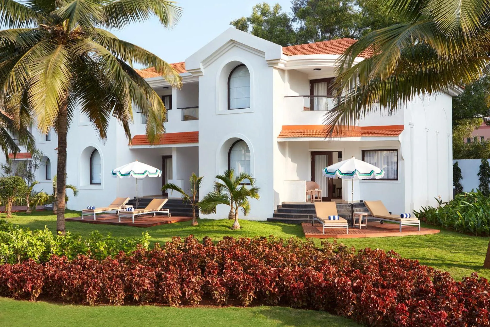 Lobby or reception in Holiday Inn Resort Goa by IHG