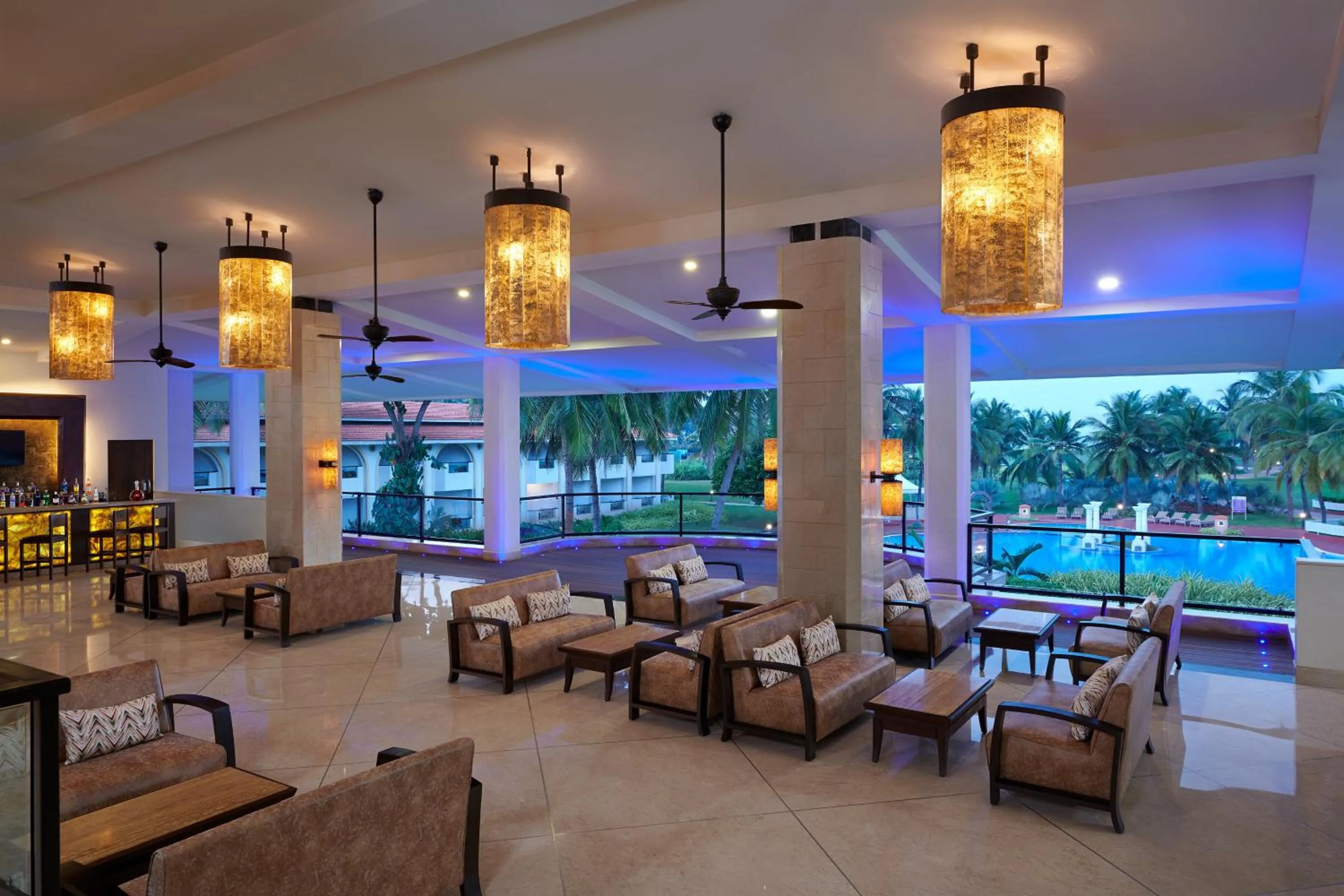 Lounge or bar in Holiday Inn Resort Goa by IHG