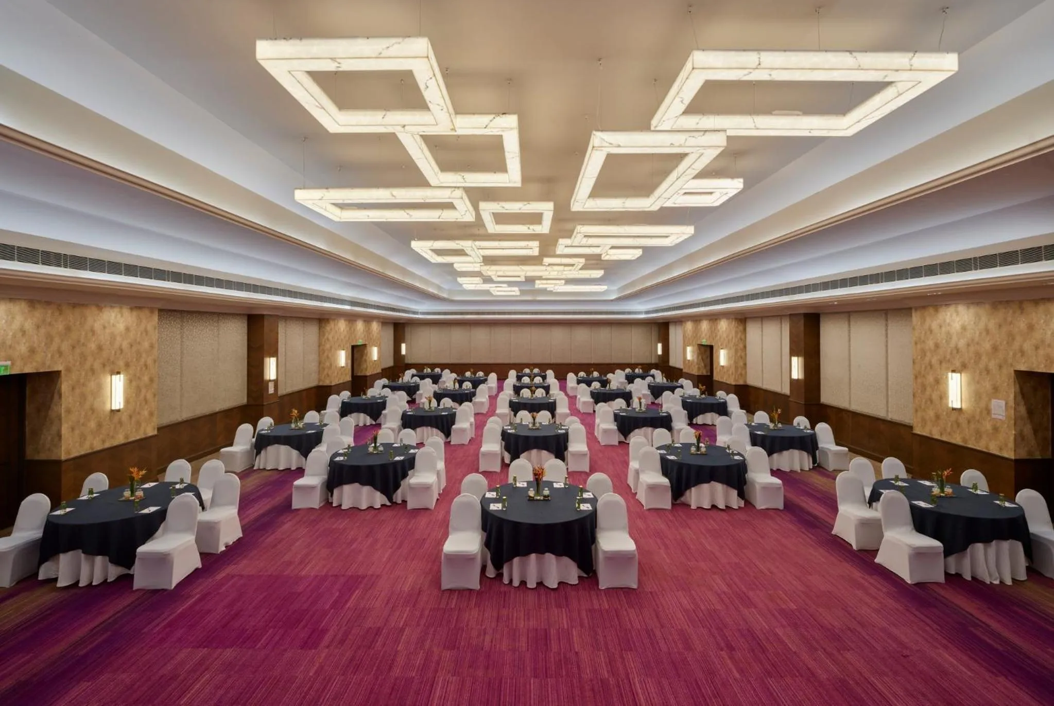 Meeting/conference room in Holiday Inn Resort Goa by IHG
