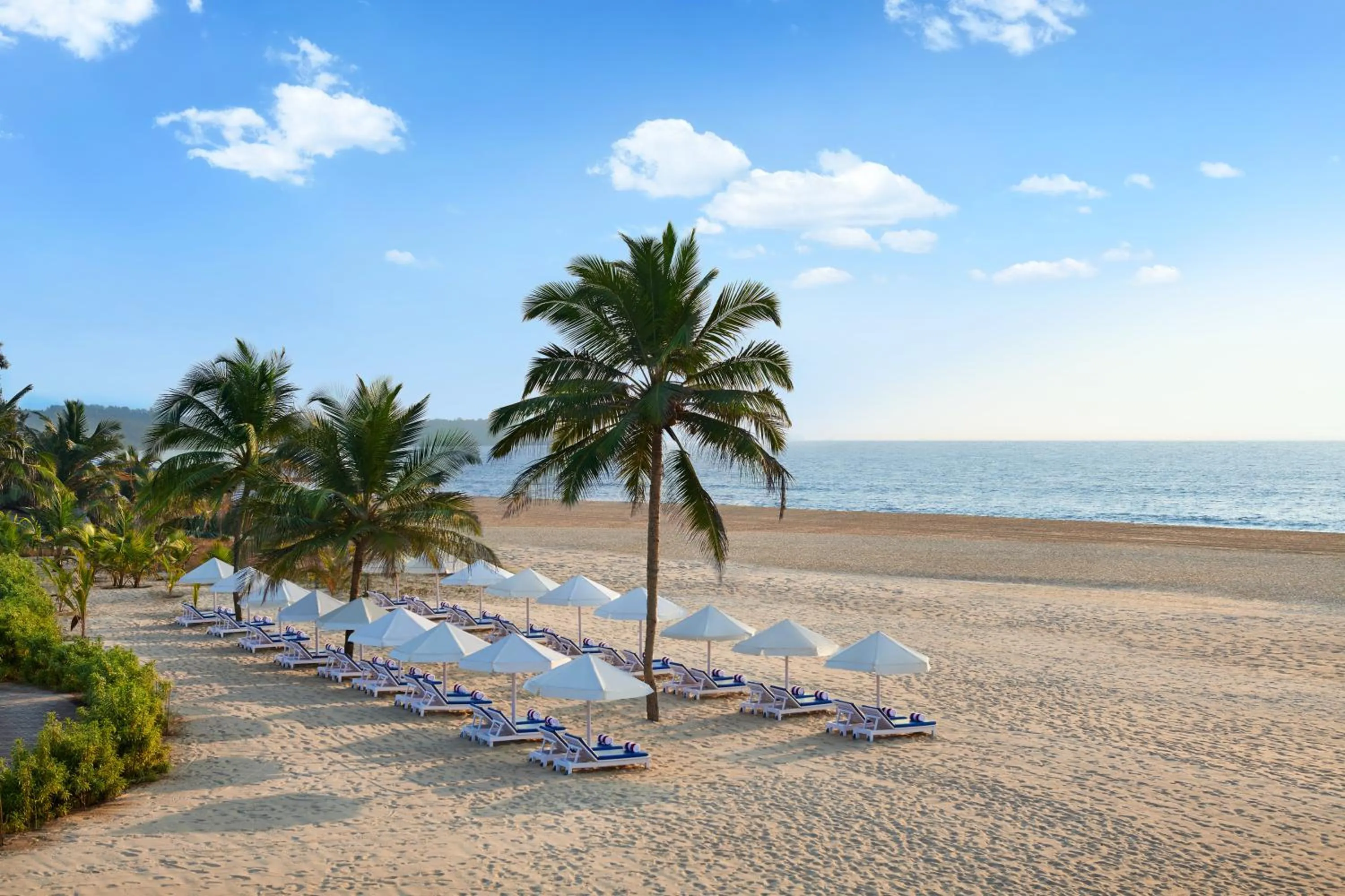 Lobby or reception in Holiday Inn Resort Goa by IHG