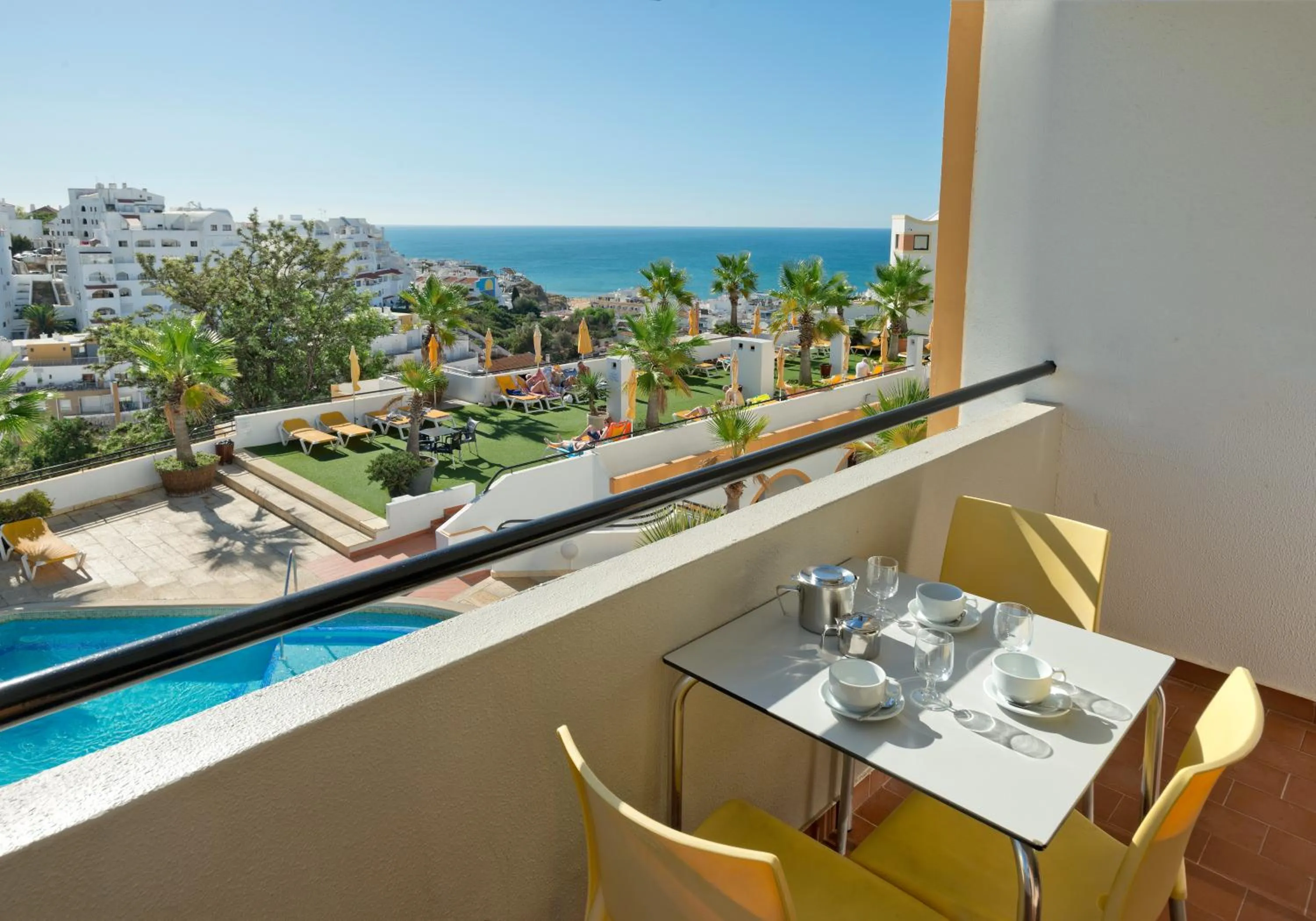 Pool view in Alfagar Cerro Malpique