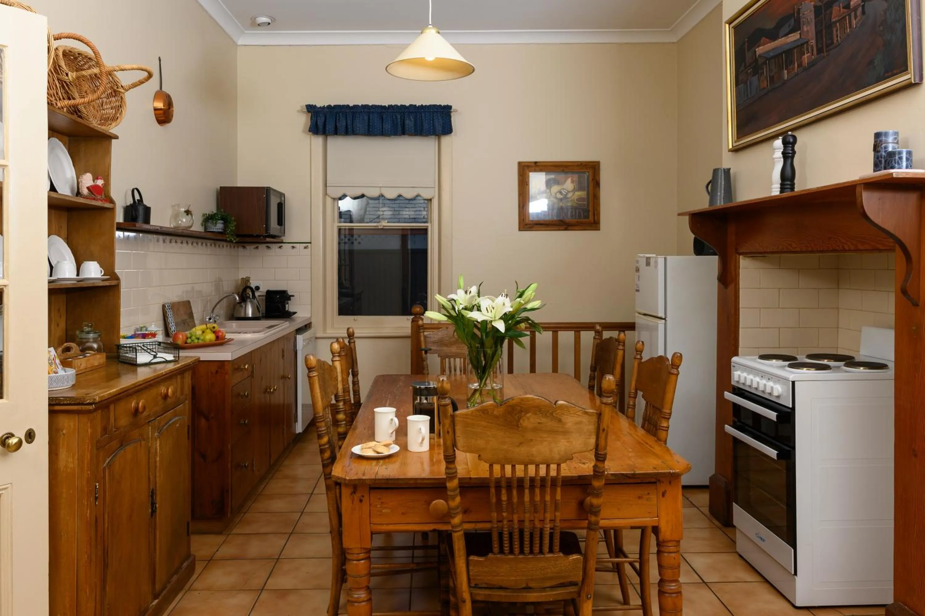 Kitchen or kitchenette in Miriams Cottage