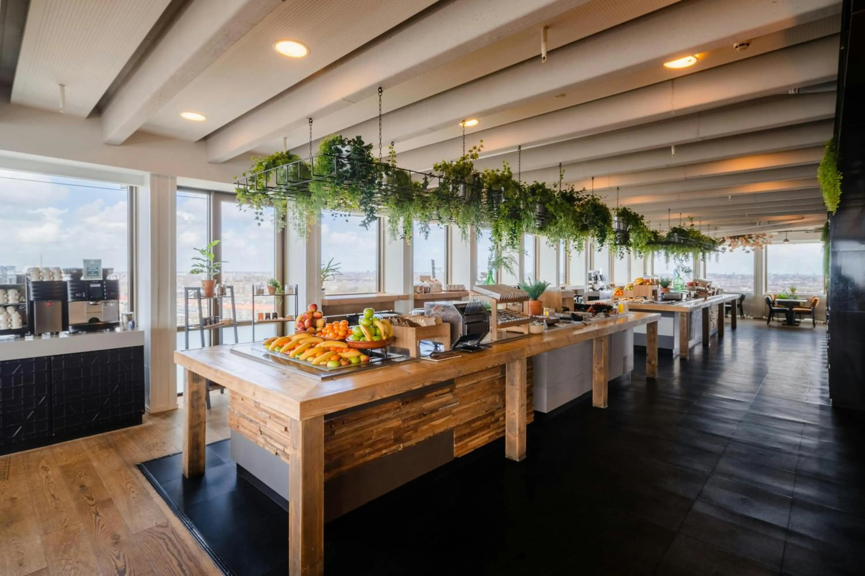 Buffet breakfast in Leonardo Hotel Amsterdam Rembrandtpark