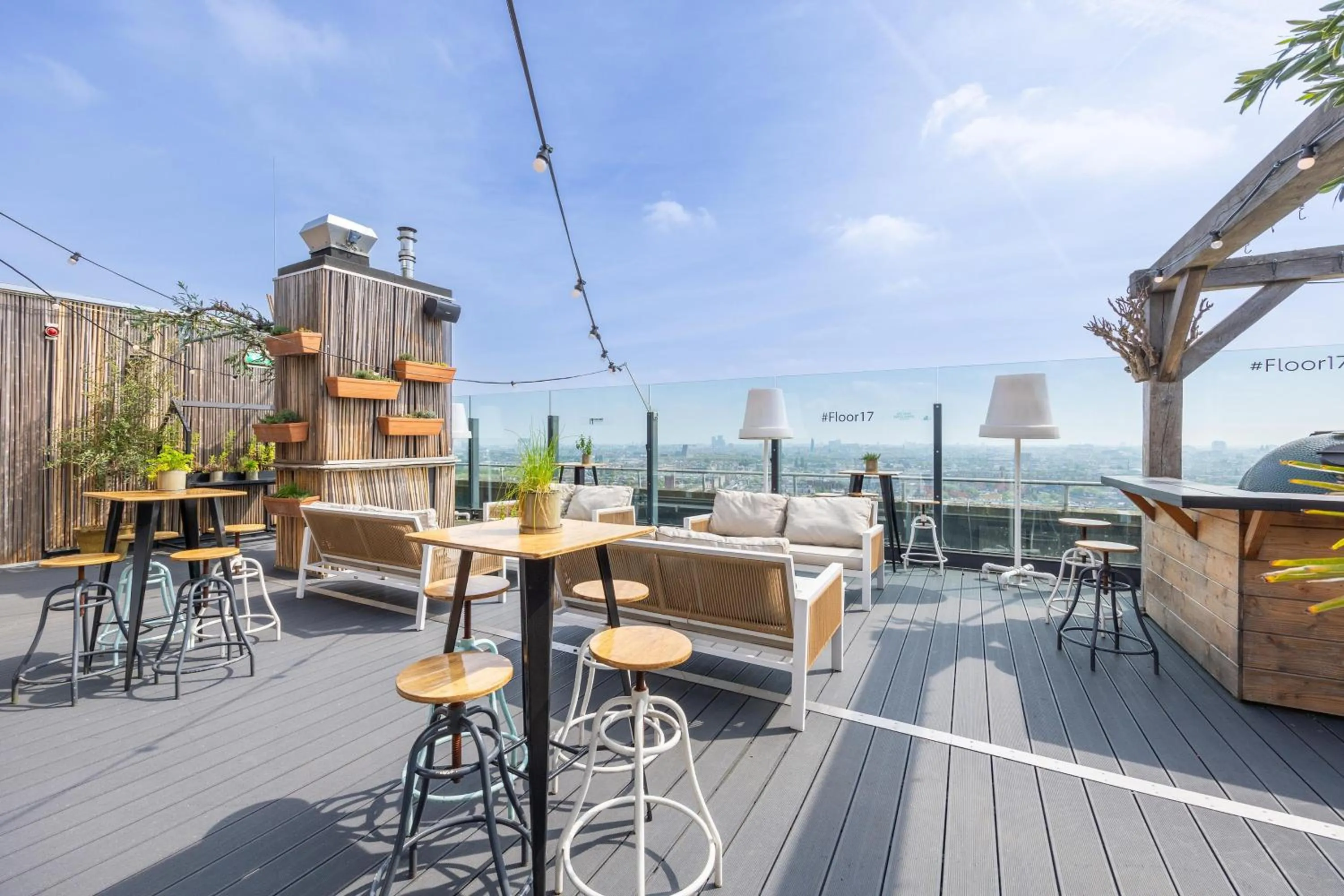 Property building in Leonardo Hotel Amsterdam Rembrandtpark