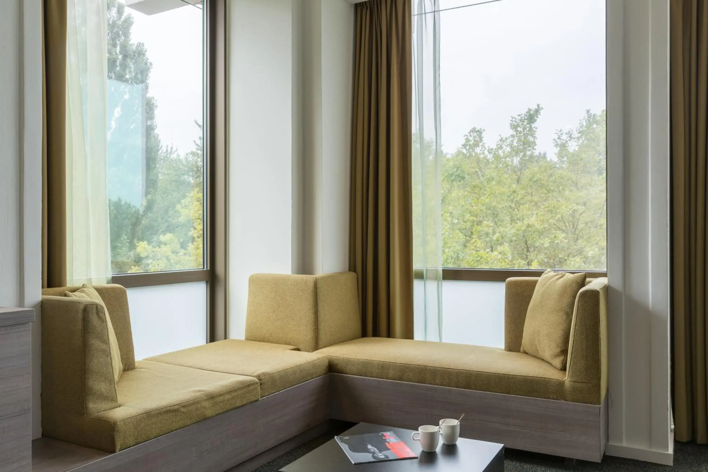 Executive Room 1 King Bed 1 Single Bed in Leonardo Hotel Amsterdam Rembrandtpark Executive Room 1 King Bed 1 Single Bed in Leonardo Hotel Amsterdam Rembrandtpark