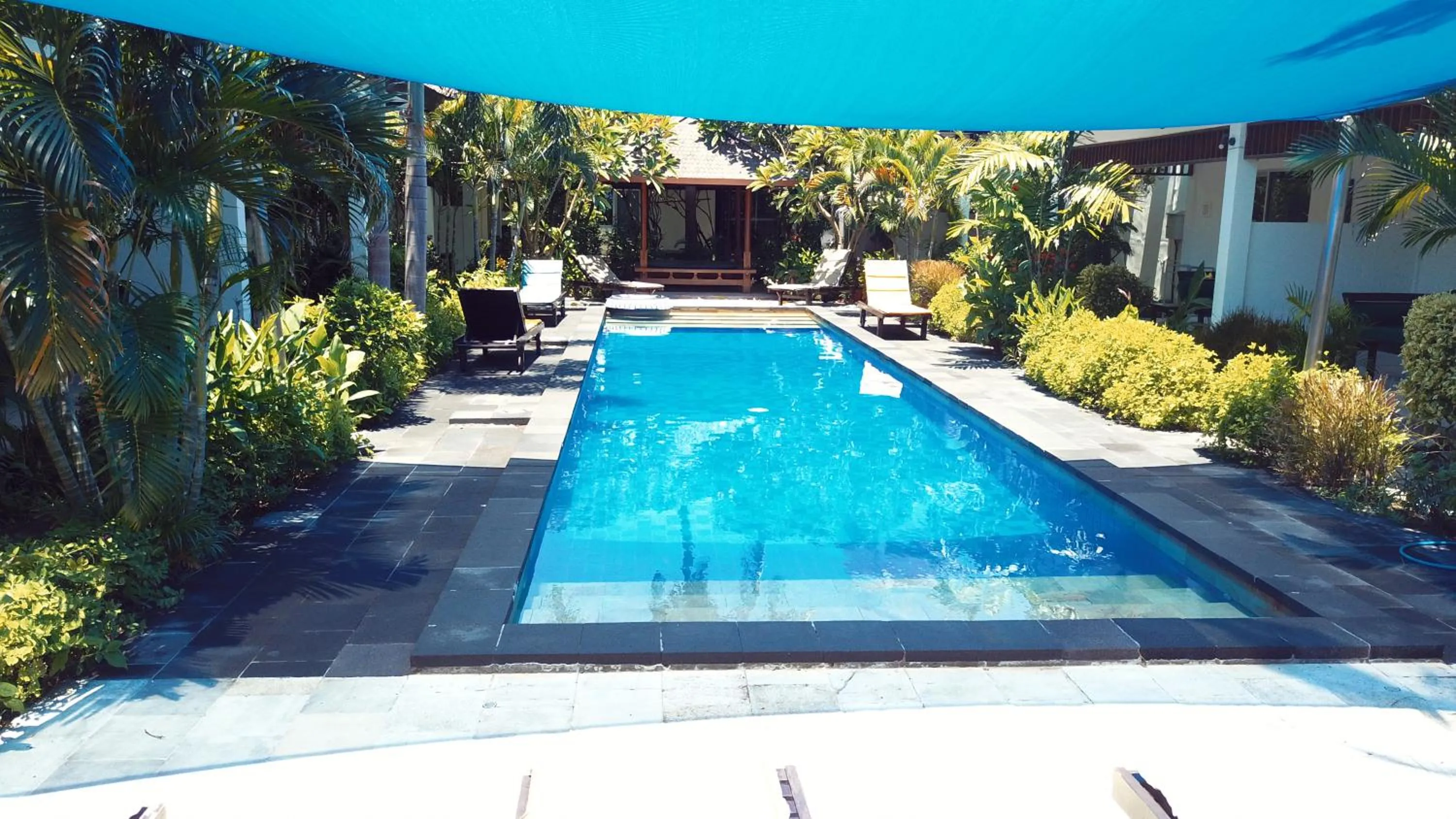 Swimming pool in Gili Palms Resort