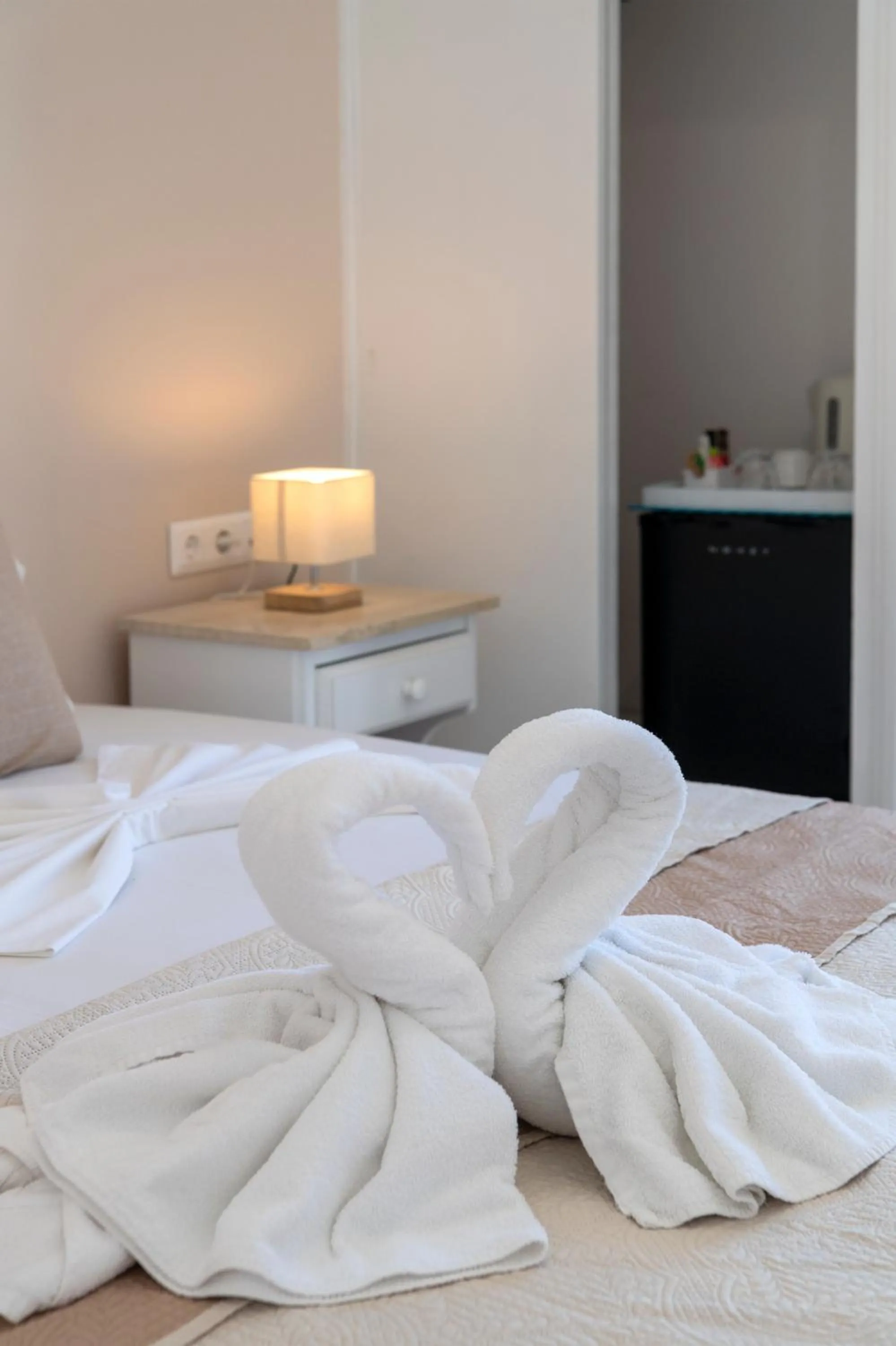 Bedroom, Bed in Ayeri Hotel