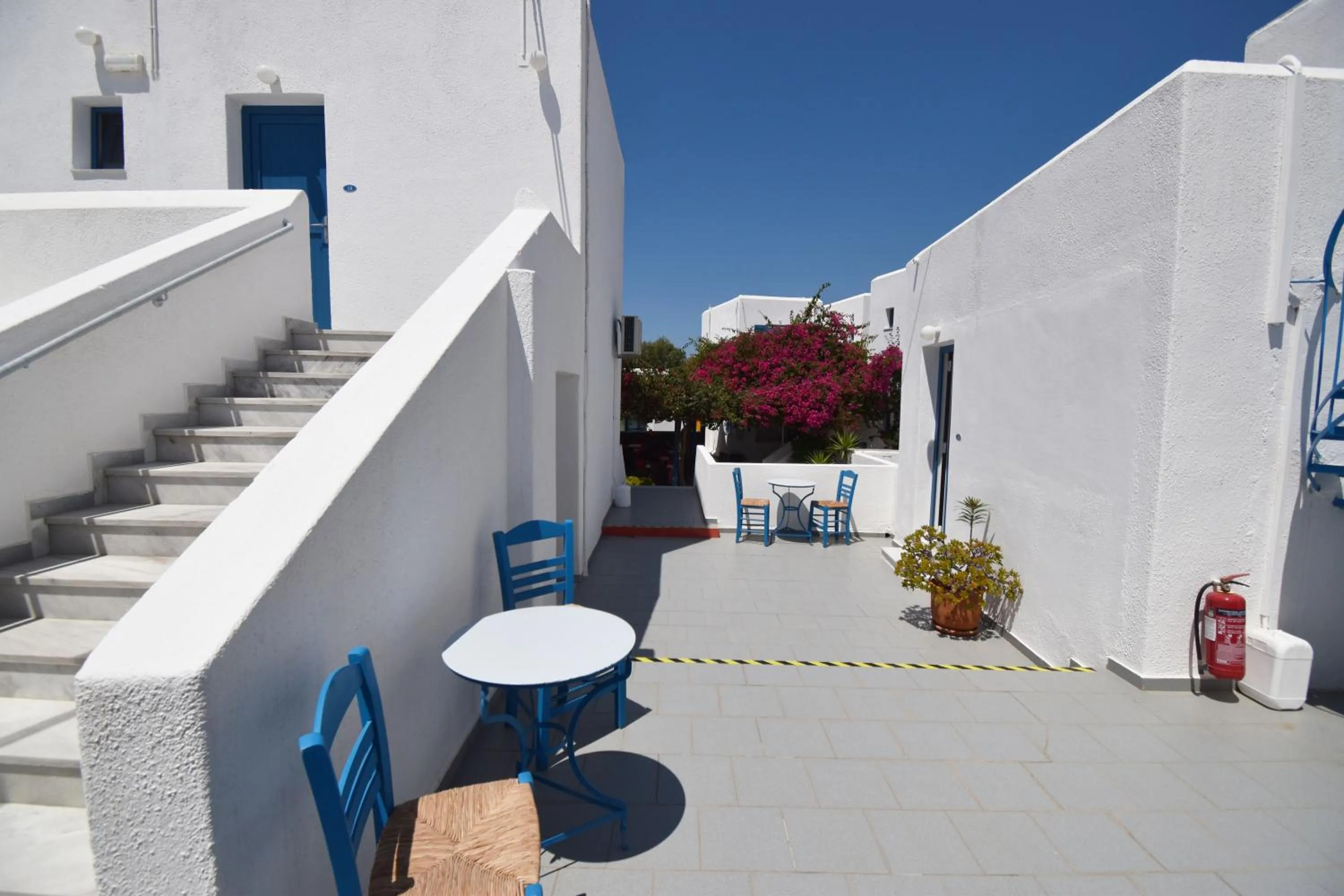 Property building in Ayeri Hotel