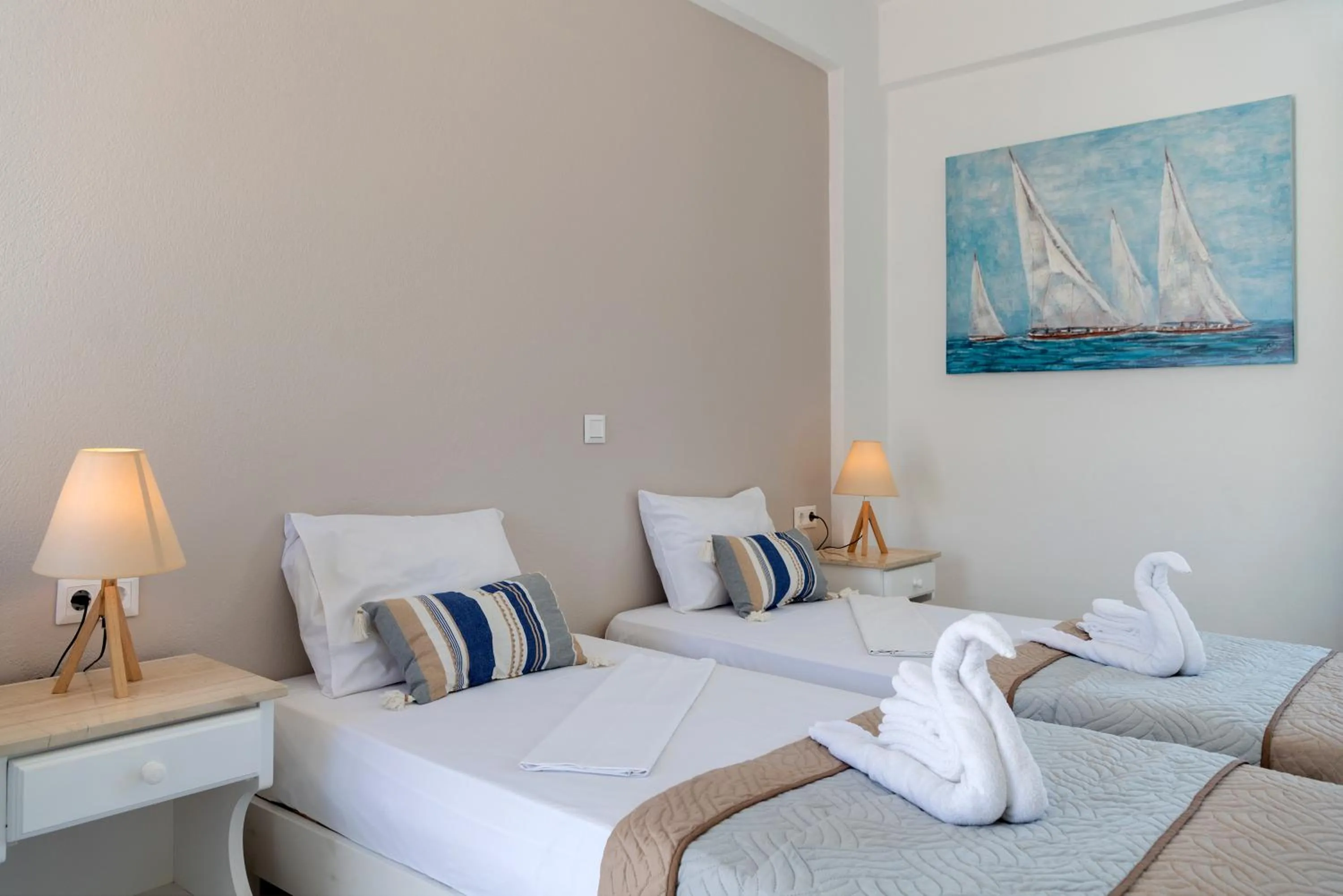 Bedroom, Bed in Ayeri Hotel