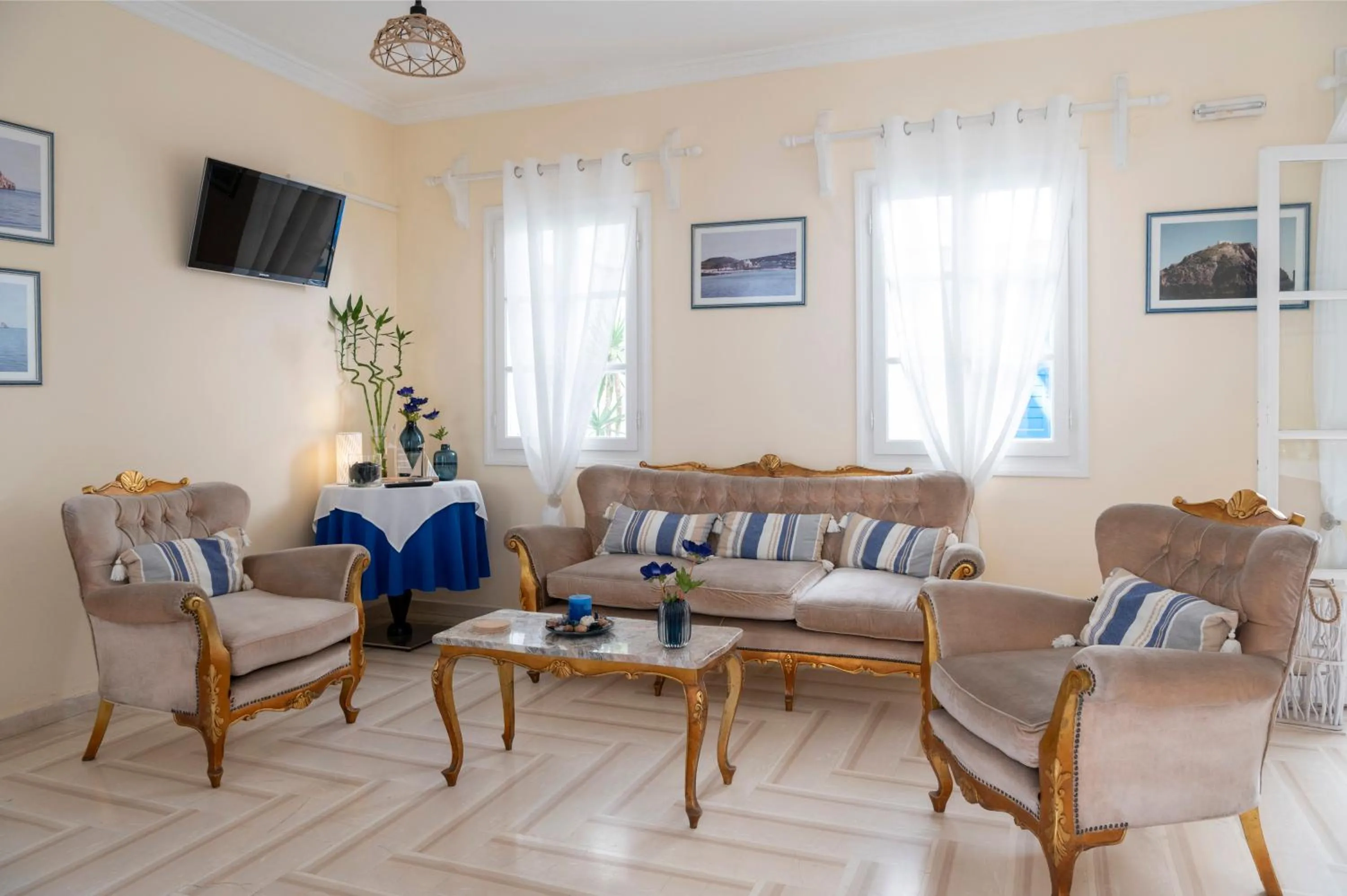 Property building in Ayeri Hotel