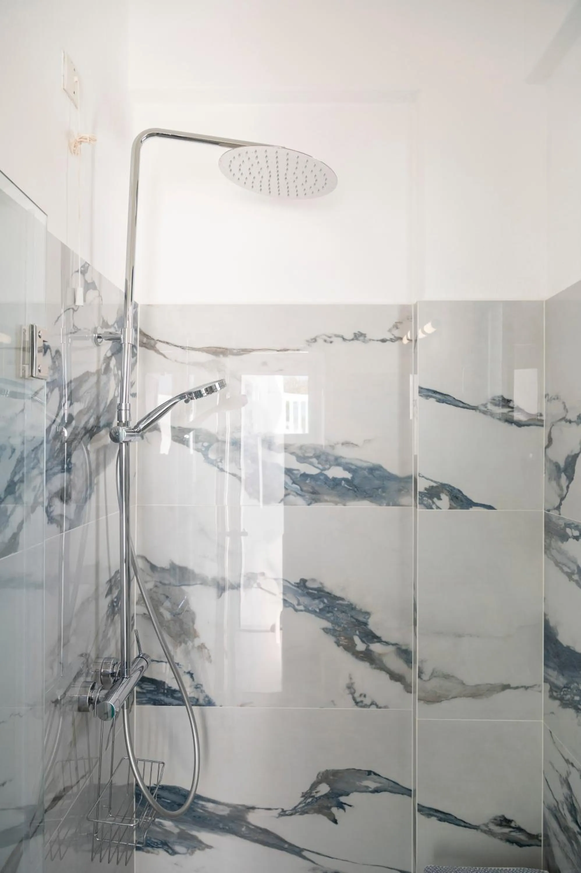 Property building in Ayeri Hotel