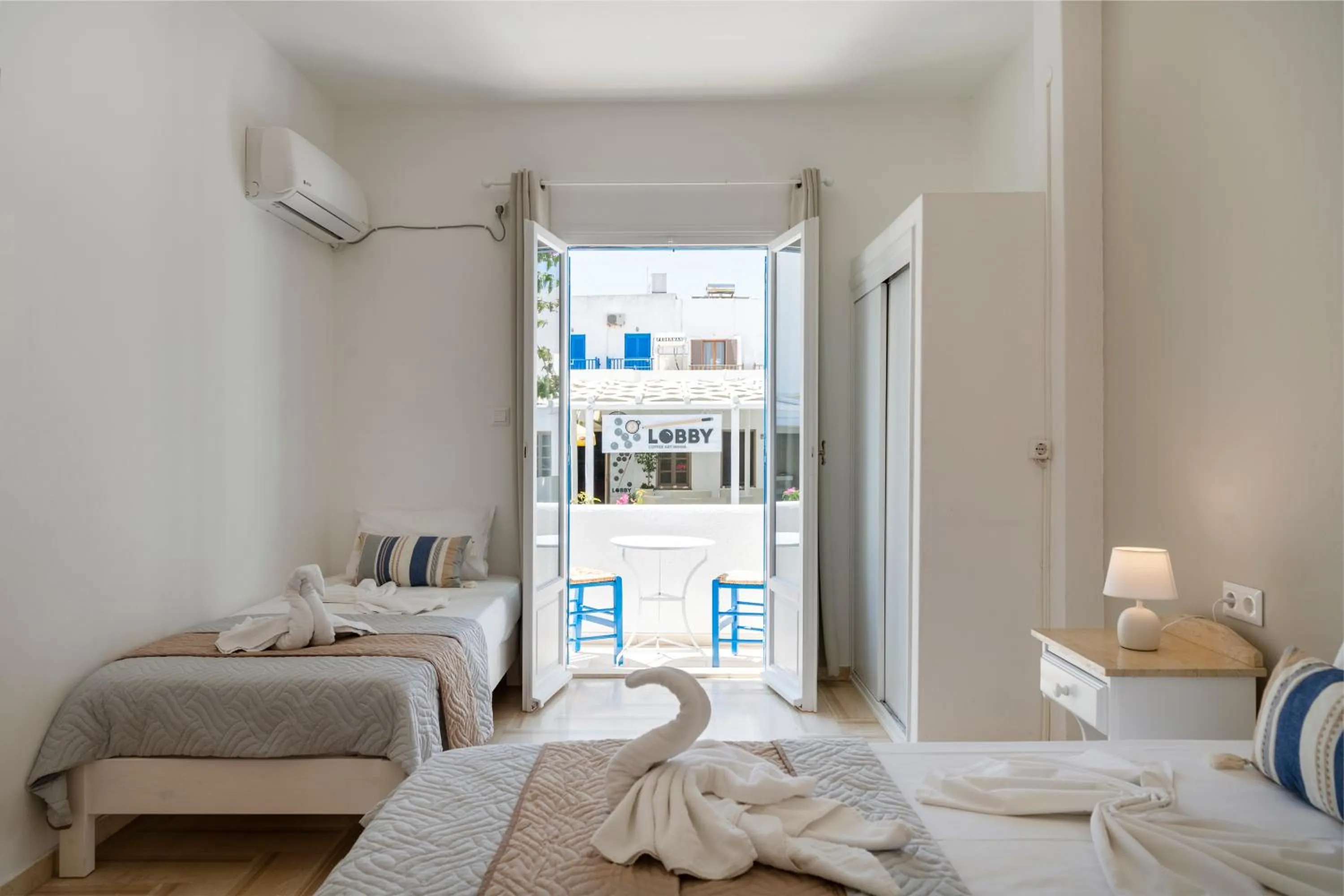 Bedroom, Bed in Ayeri Hotel