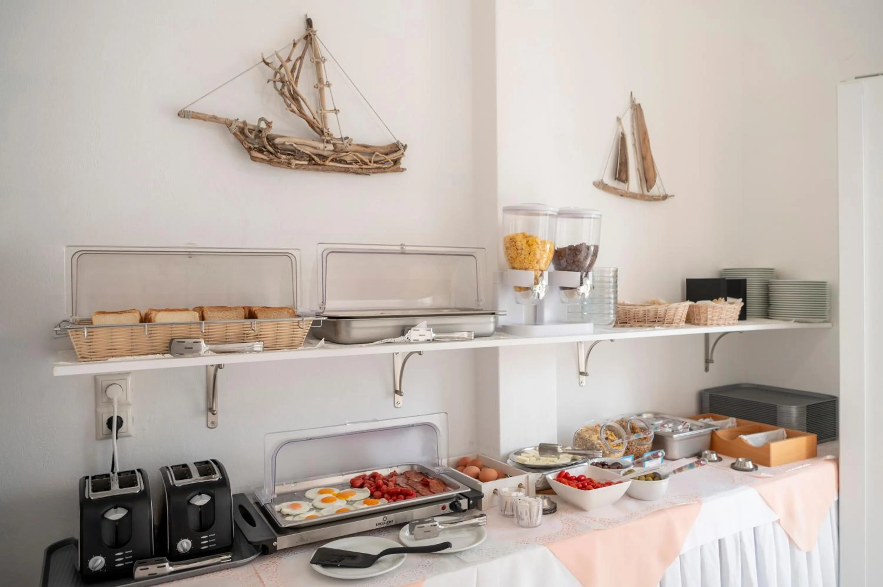 Breakfast in Ayeri Hotel