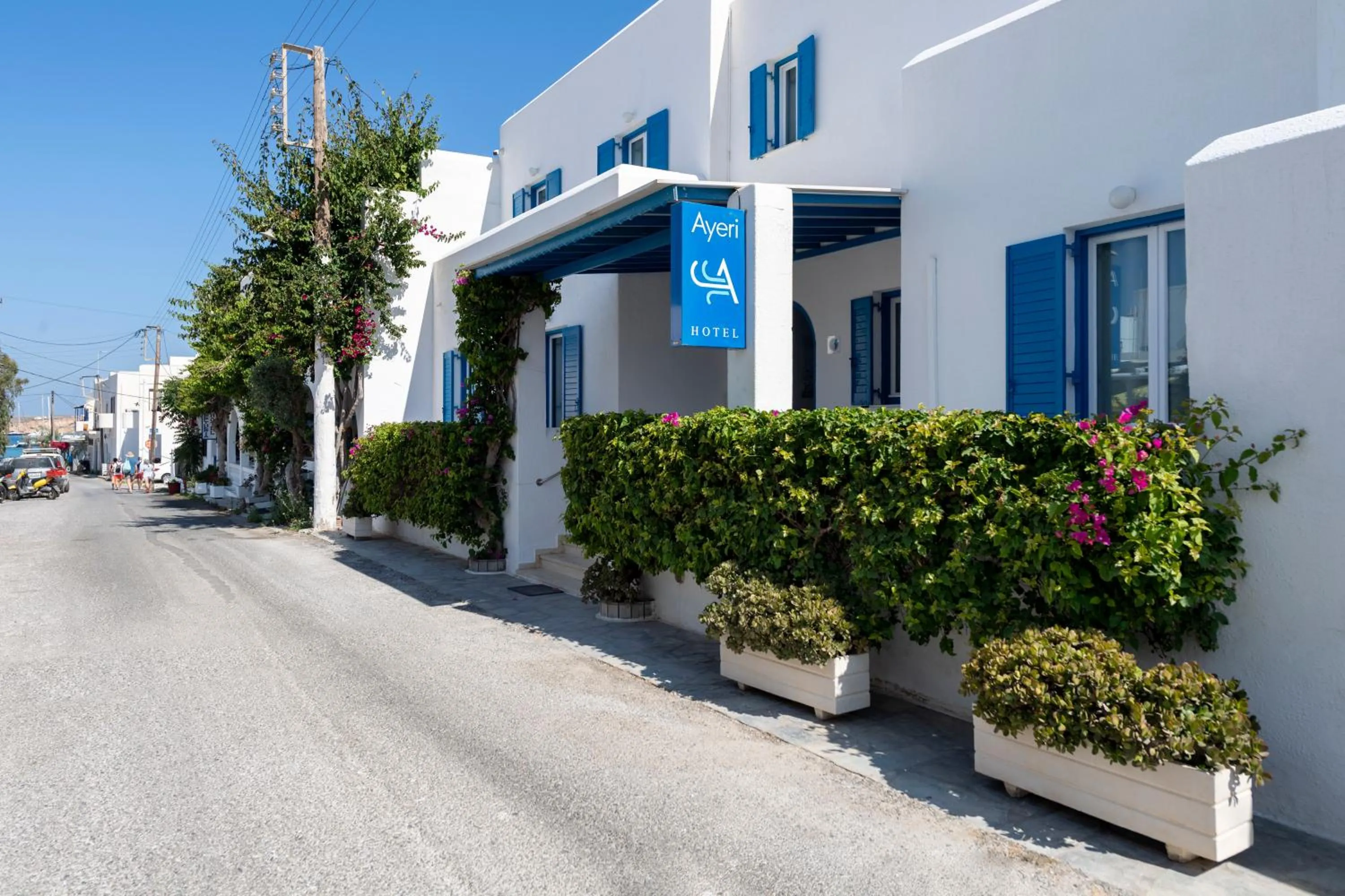 Facade/entrance in Ayeri Hotel