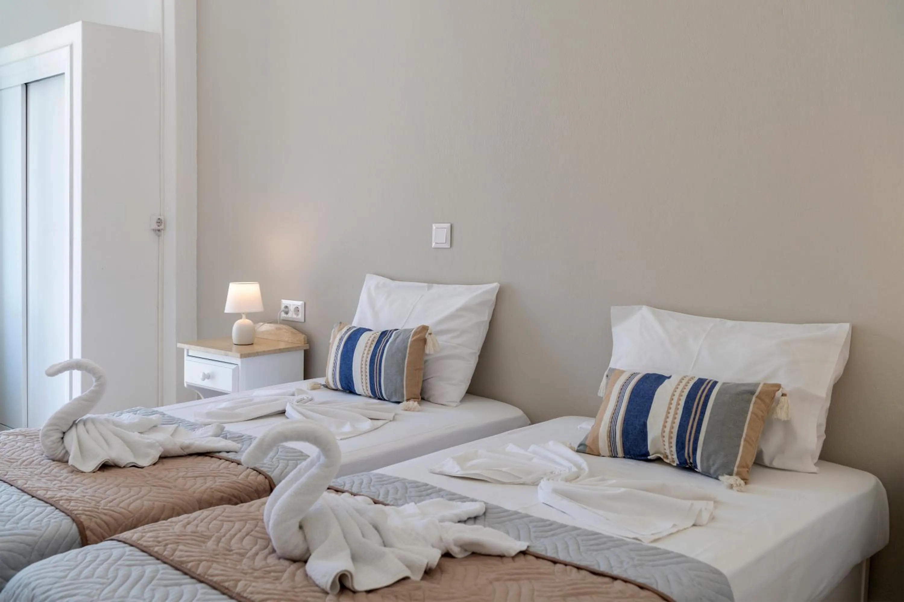 Bedroom, Bed in Ayeri Hotel