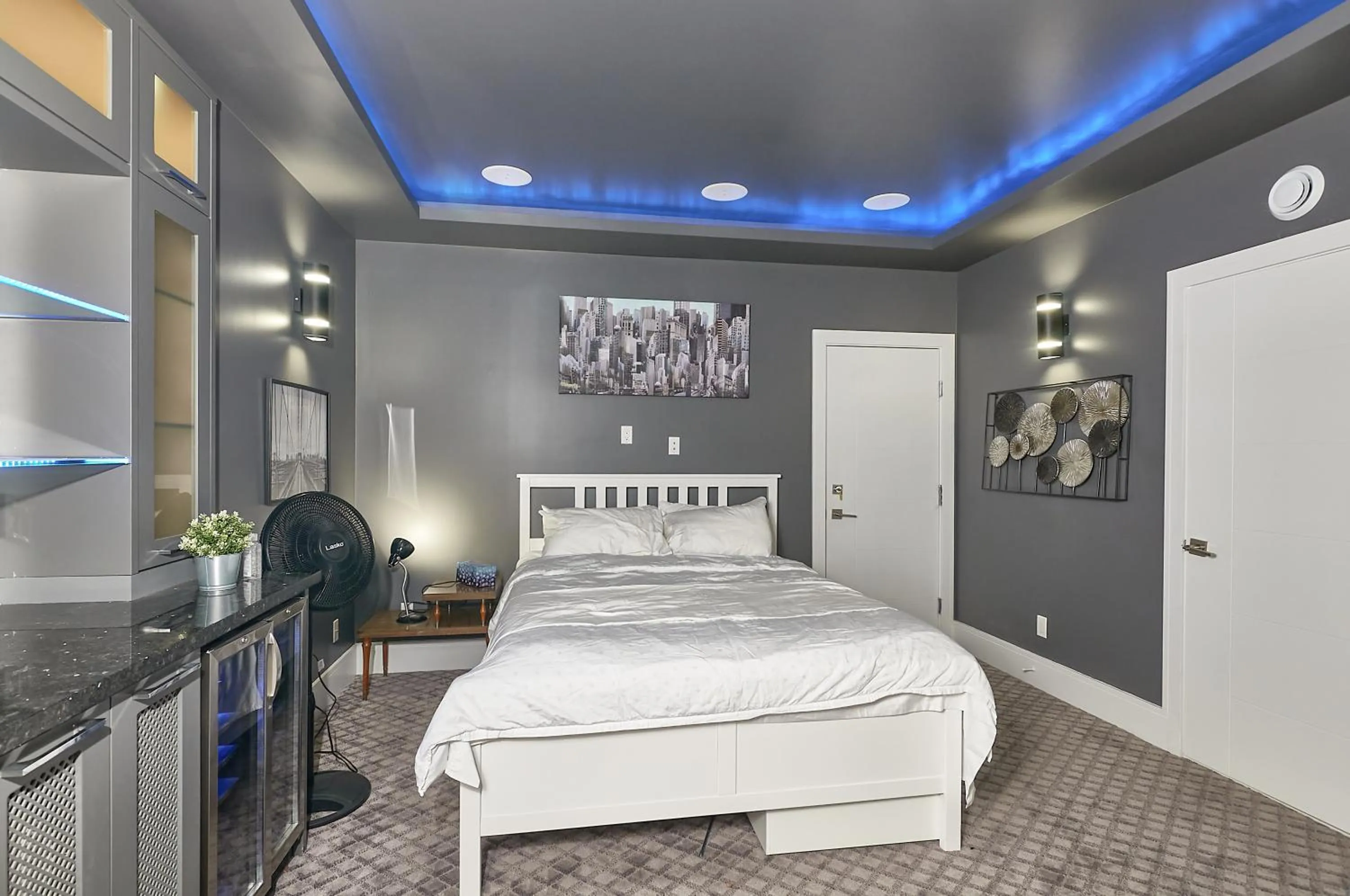 Bedroom, Bed in The Chateau