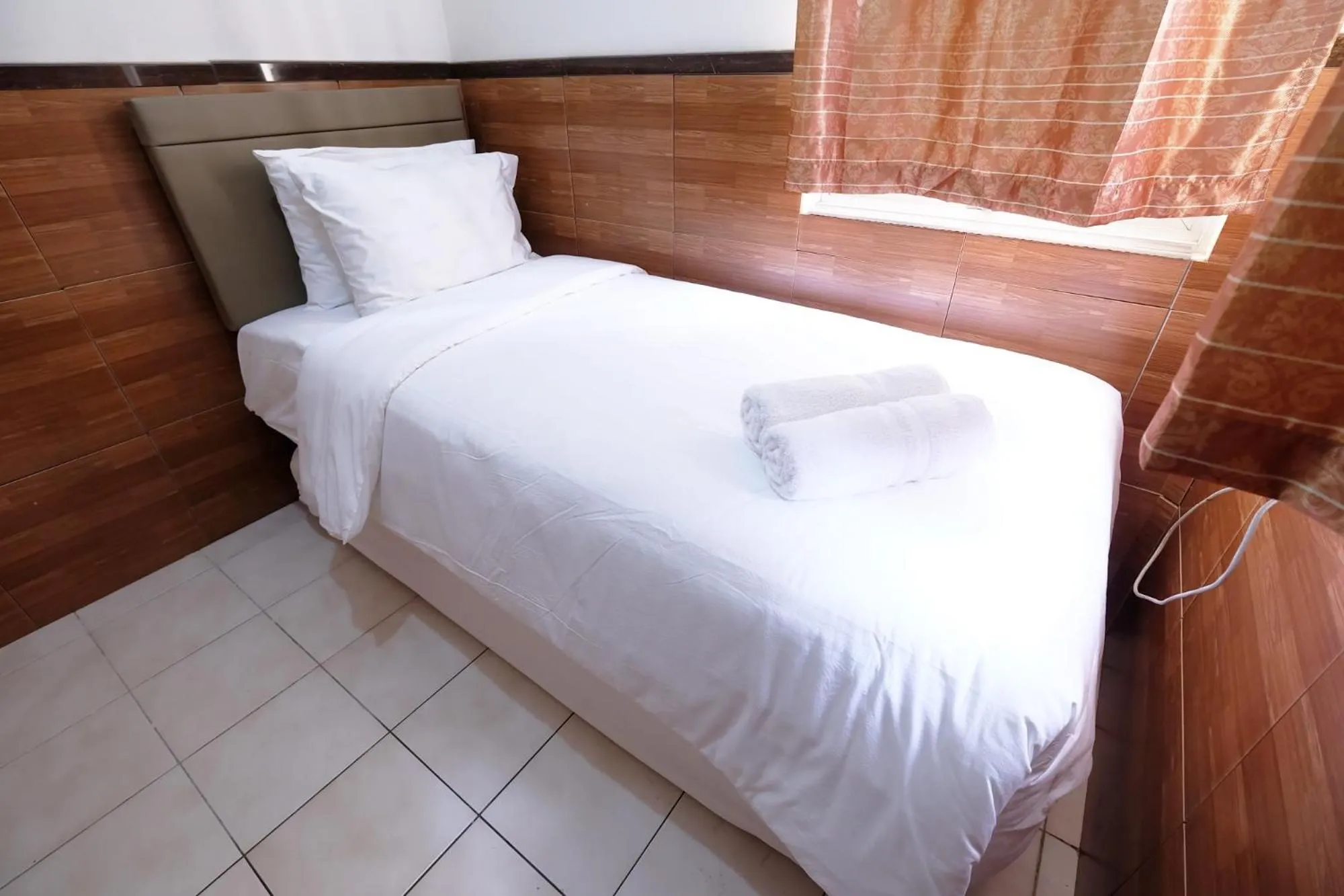Bed in Cozy 2BR Mediterania Palace Kemayoran near to Jiexpo Kemayoran By Travelio