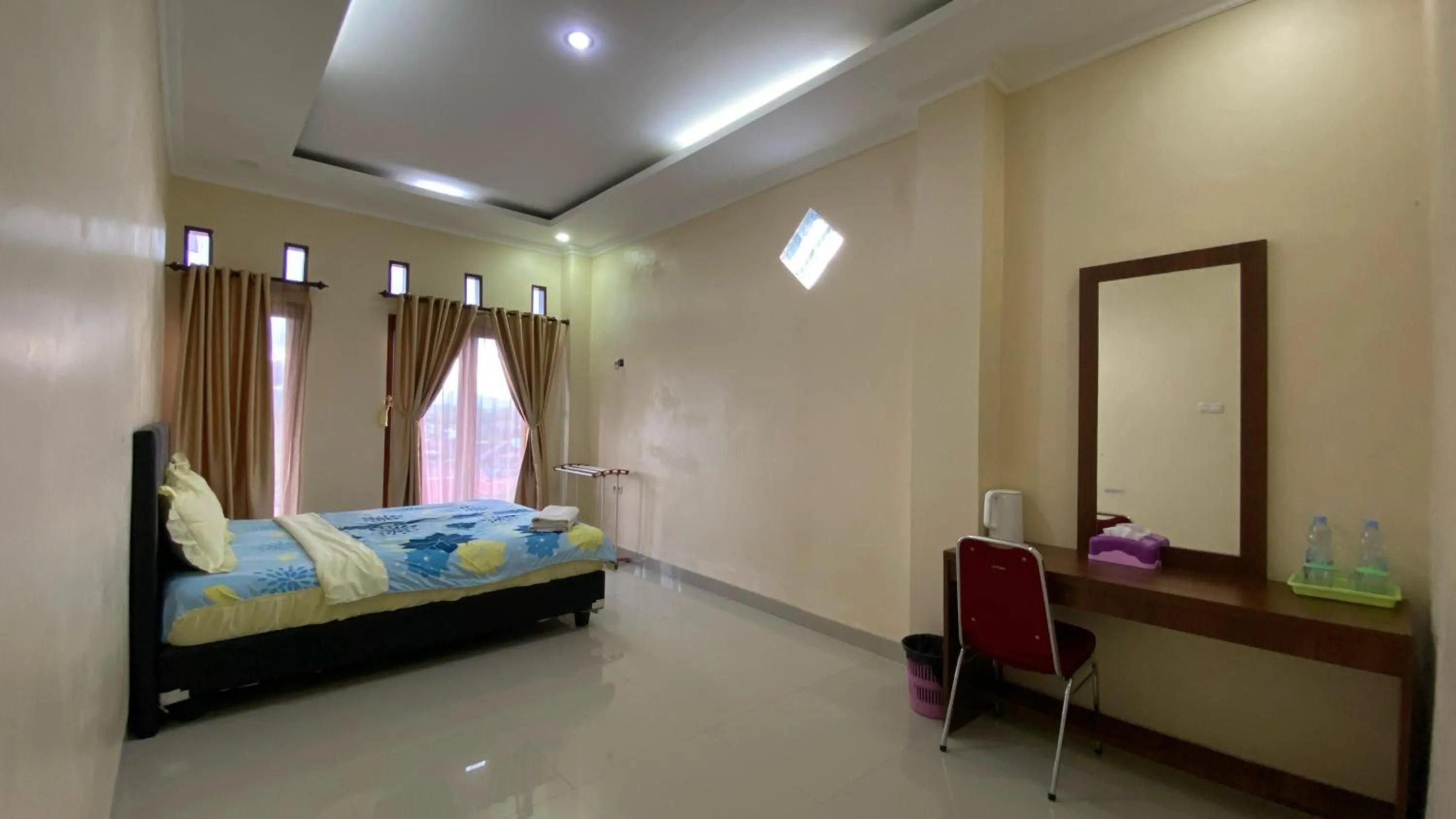 Bedroom, Bed in Toraja Lodge Guest House