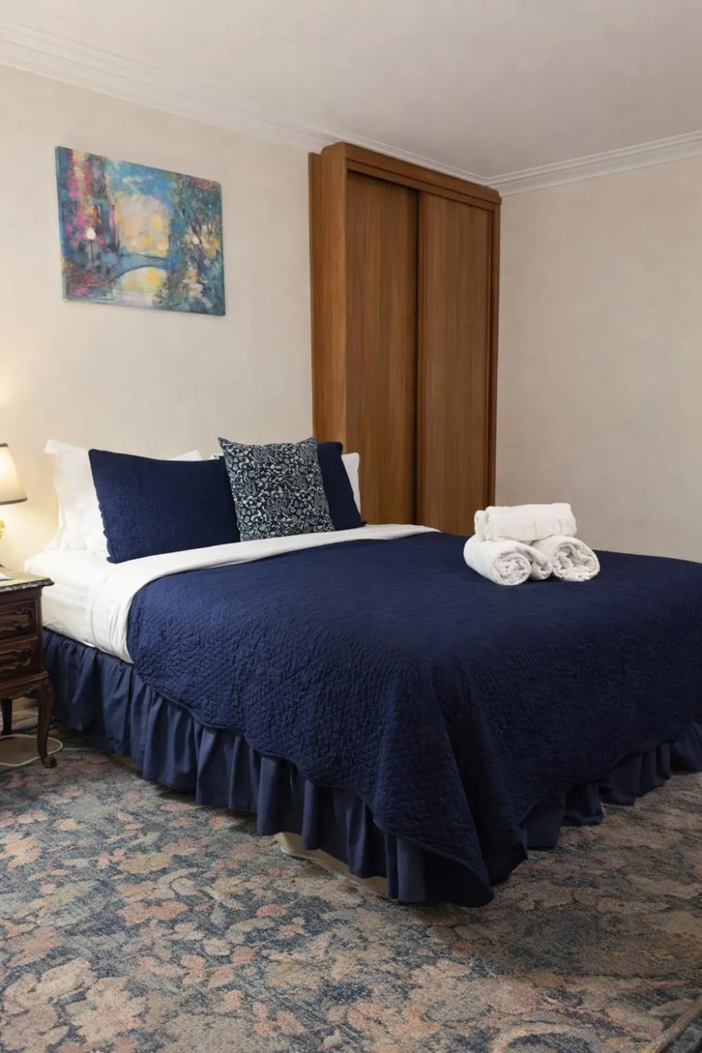 Bedroom, Bed in Lion d'Or Paris Suites