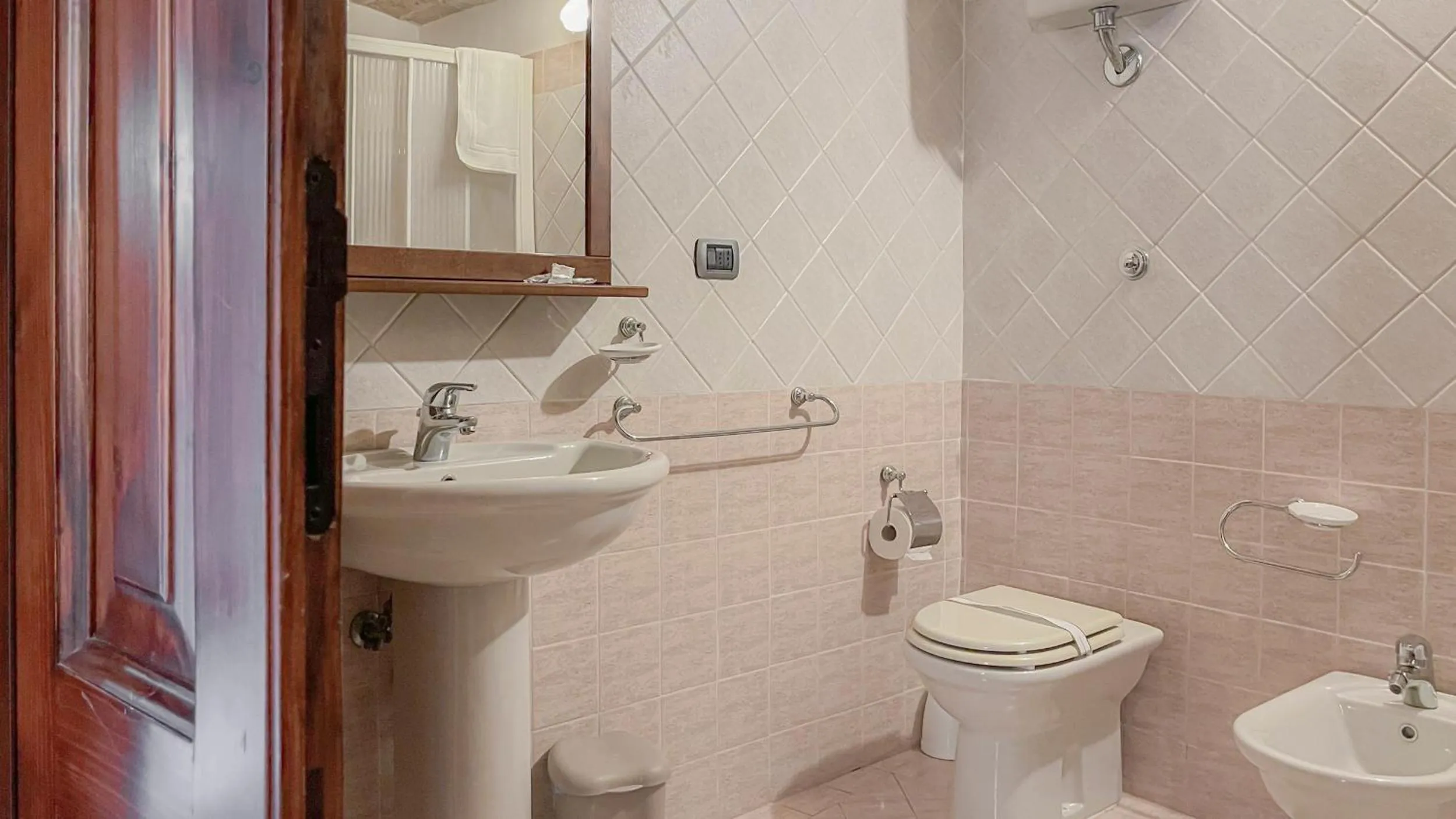 Shower in Borgo San Valentino