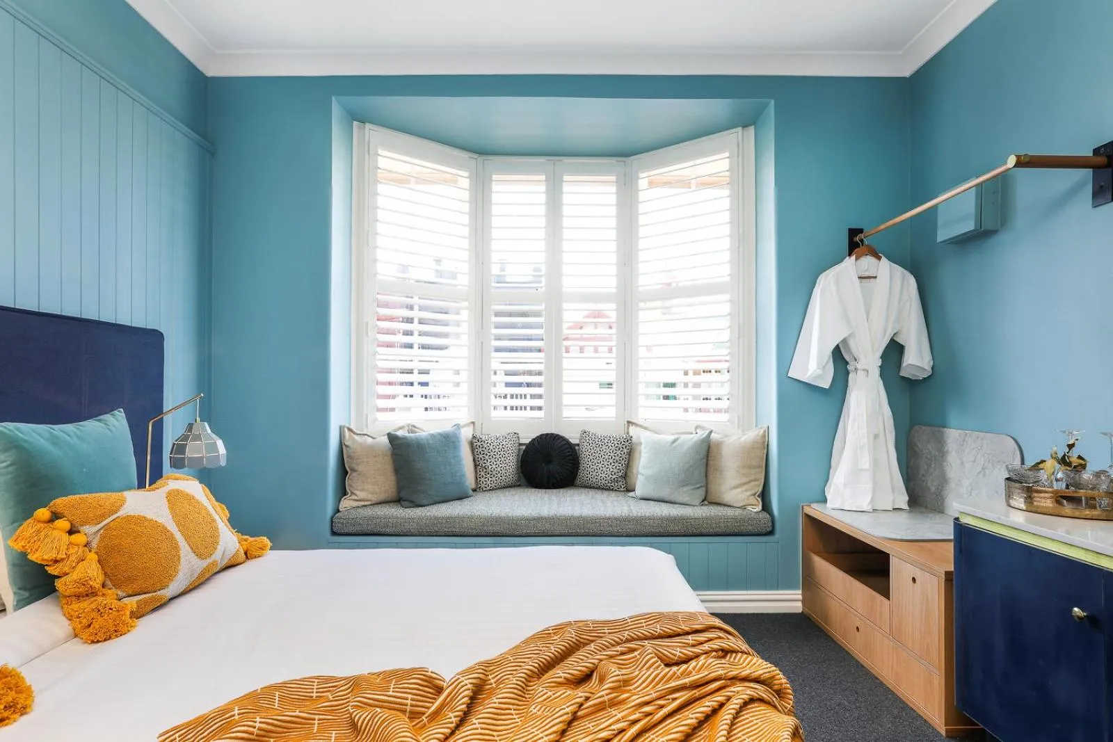 Bedroom, Bed in Coogee Bay Hotel