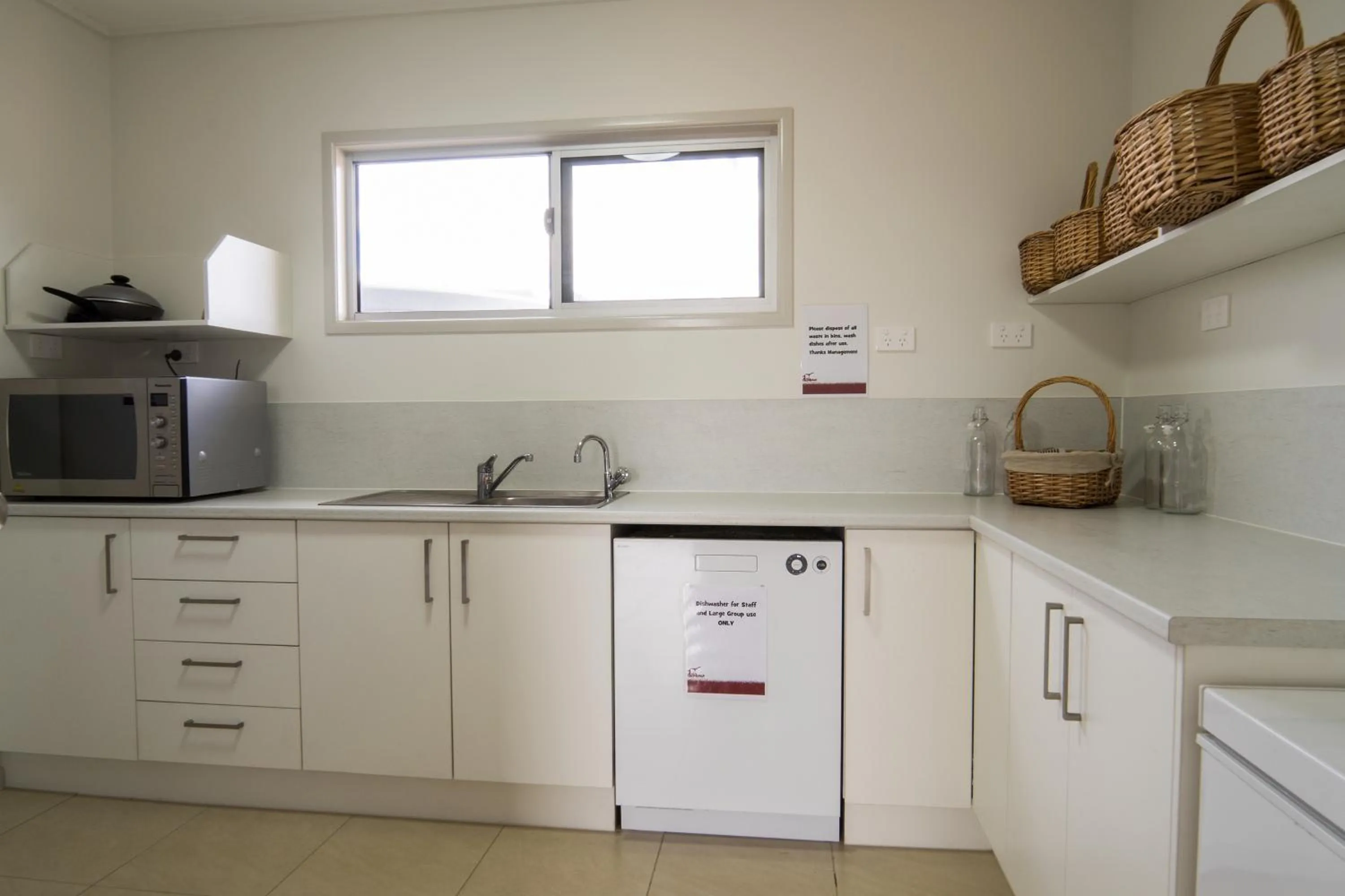 Kitchen or kitchenette in Cooper's Country Lodge